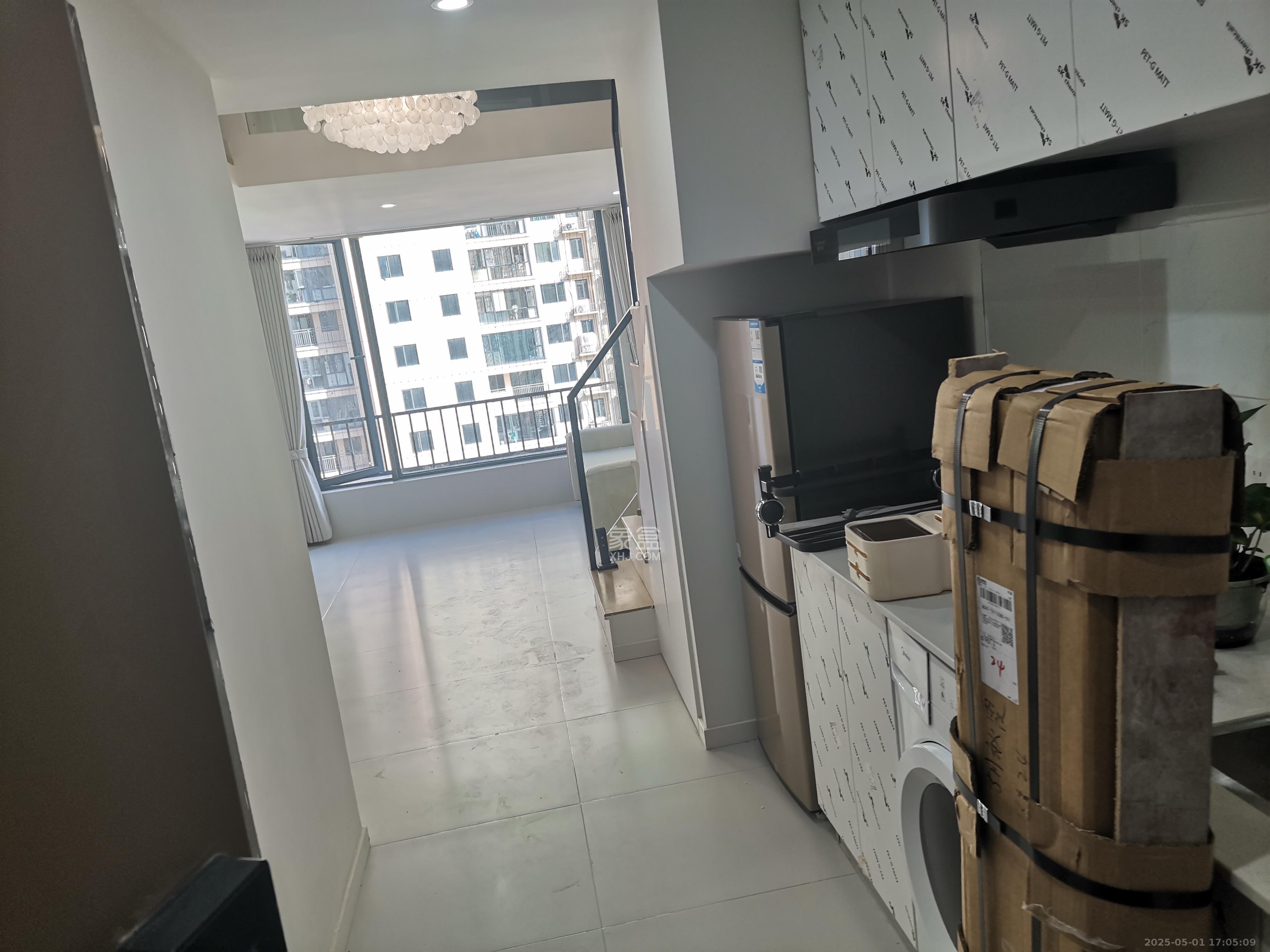 力高凤凰新天 2室2厅1卫 2500.0元/月 力高凤凰新天 2室2厅1卫 2500.0元/月室内图