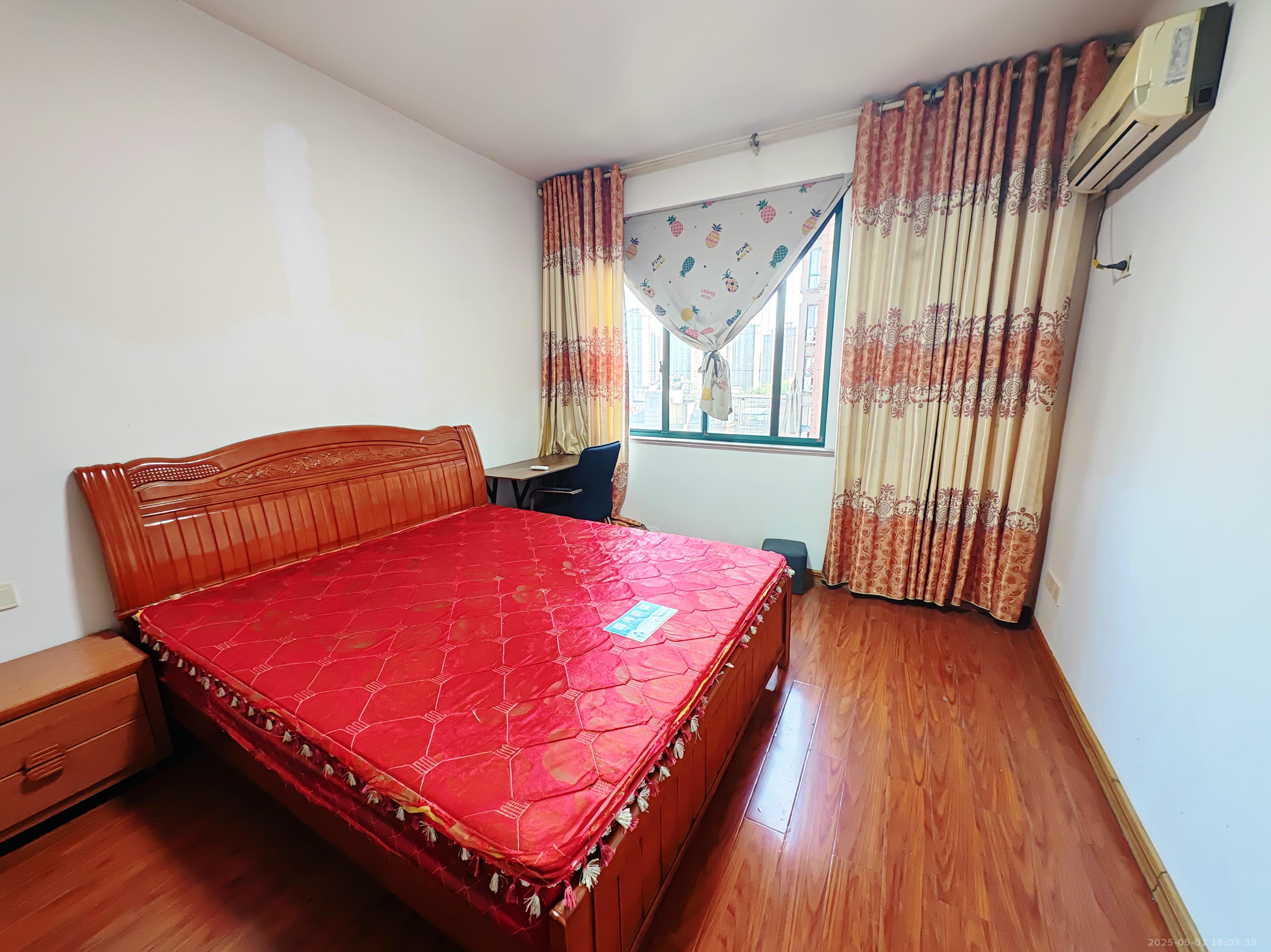 尚格名城花好悦园4期 3室2厅1卫 1800.0元/月 尚格名城花好悦园4期 3室2厅1卫 1800.0元/月室内图