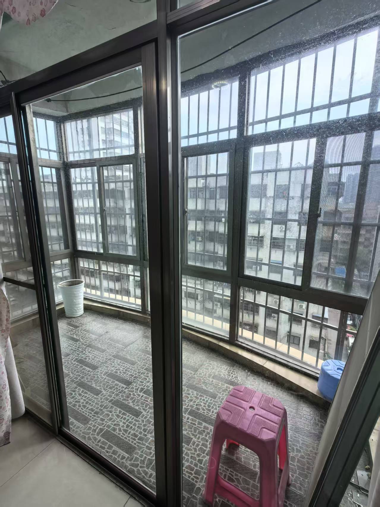 骏发名宇  3室2厅2卫   2700.00元/月室内图