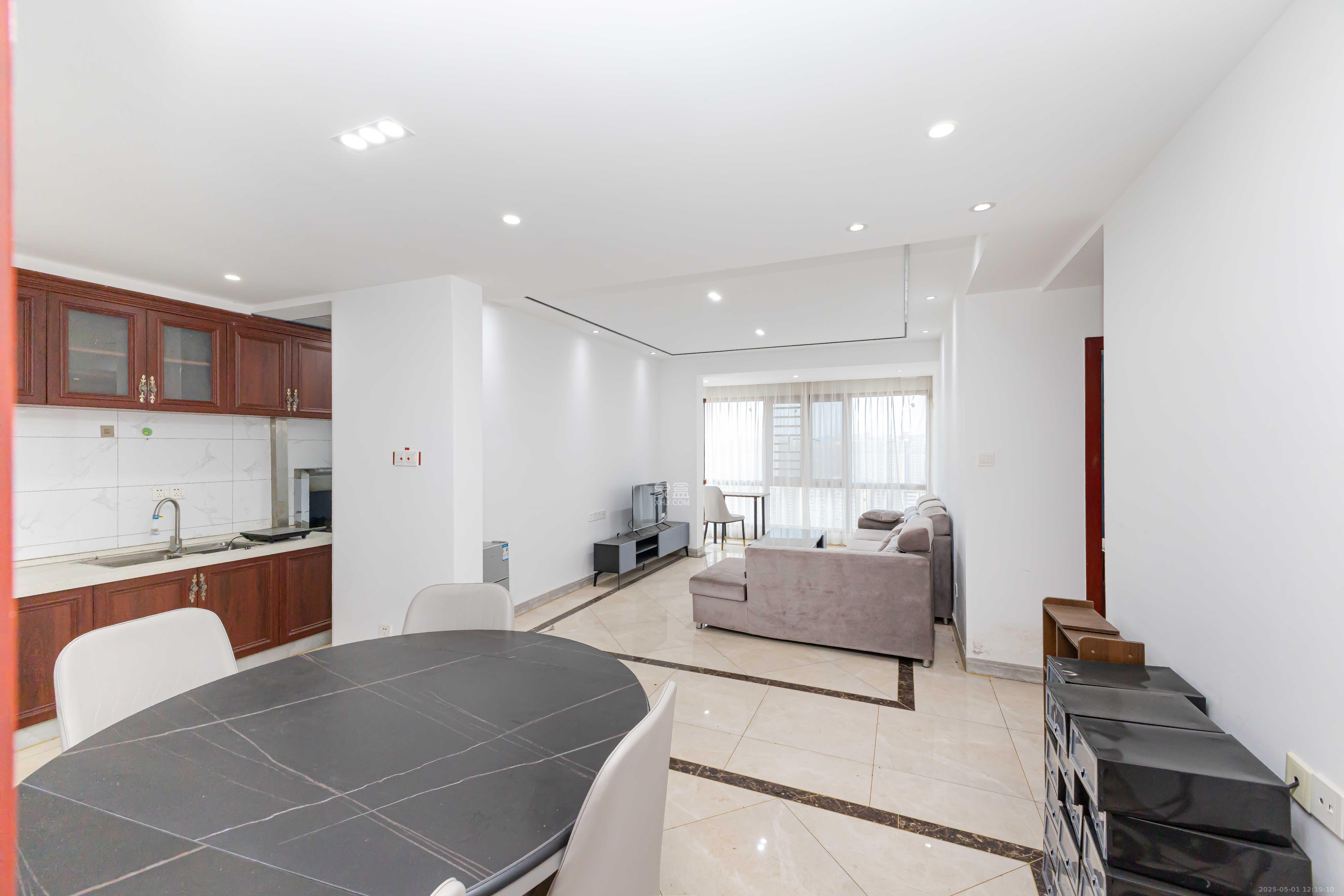 润和之悦(金泽园) 2室2厅1卫 55.0万 润和之悦(金泽园) 2室2厅1卫 55.0万客厅