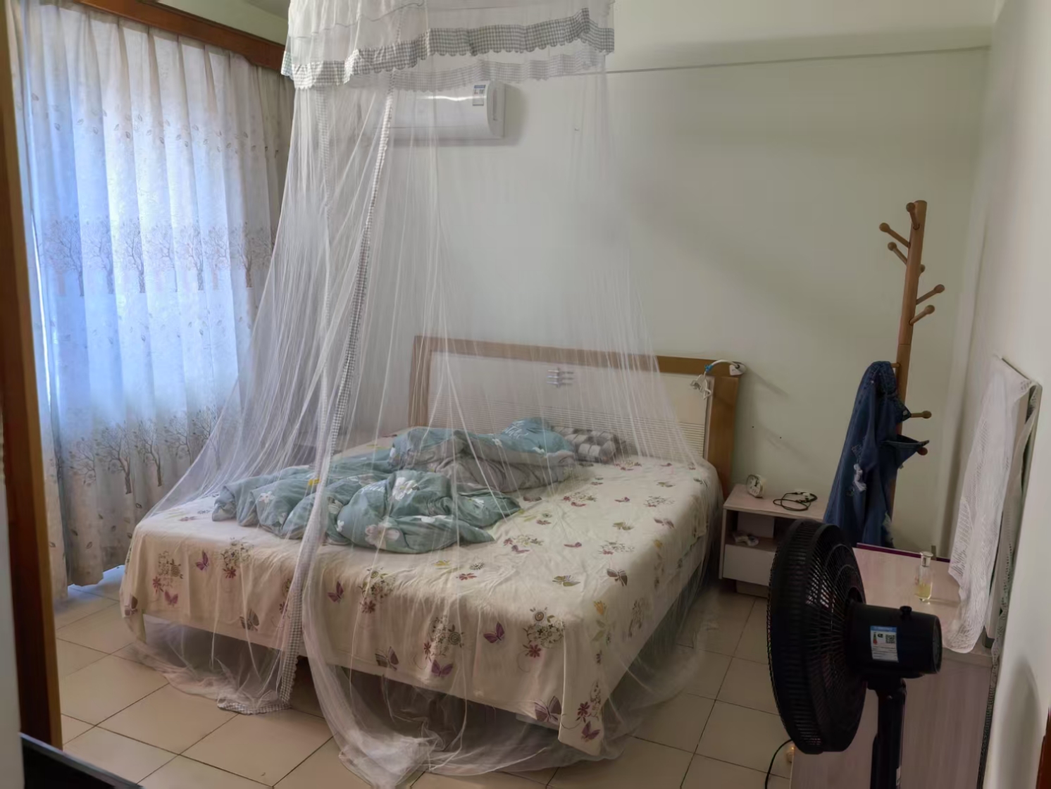 海景湾花园 2室2厅1卫 98.0万 海景湾花园 2室2厅1卫 98.0万卧室