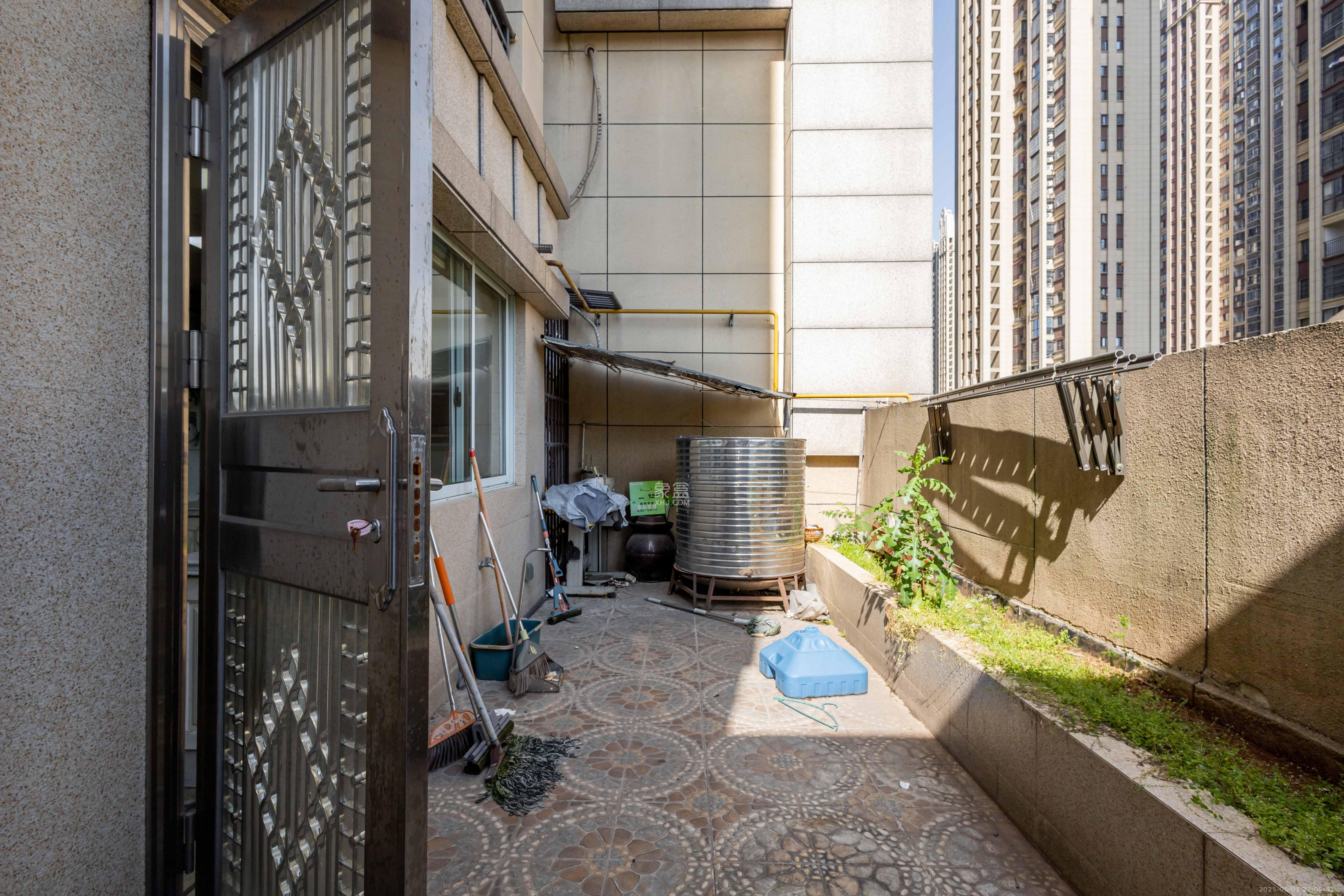 东方美地 3室2厅2卫 86.8万 东方美地 3室2厅2卫 86.8万卧室