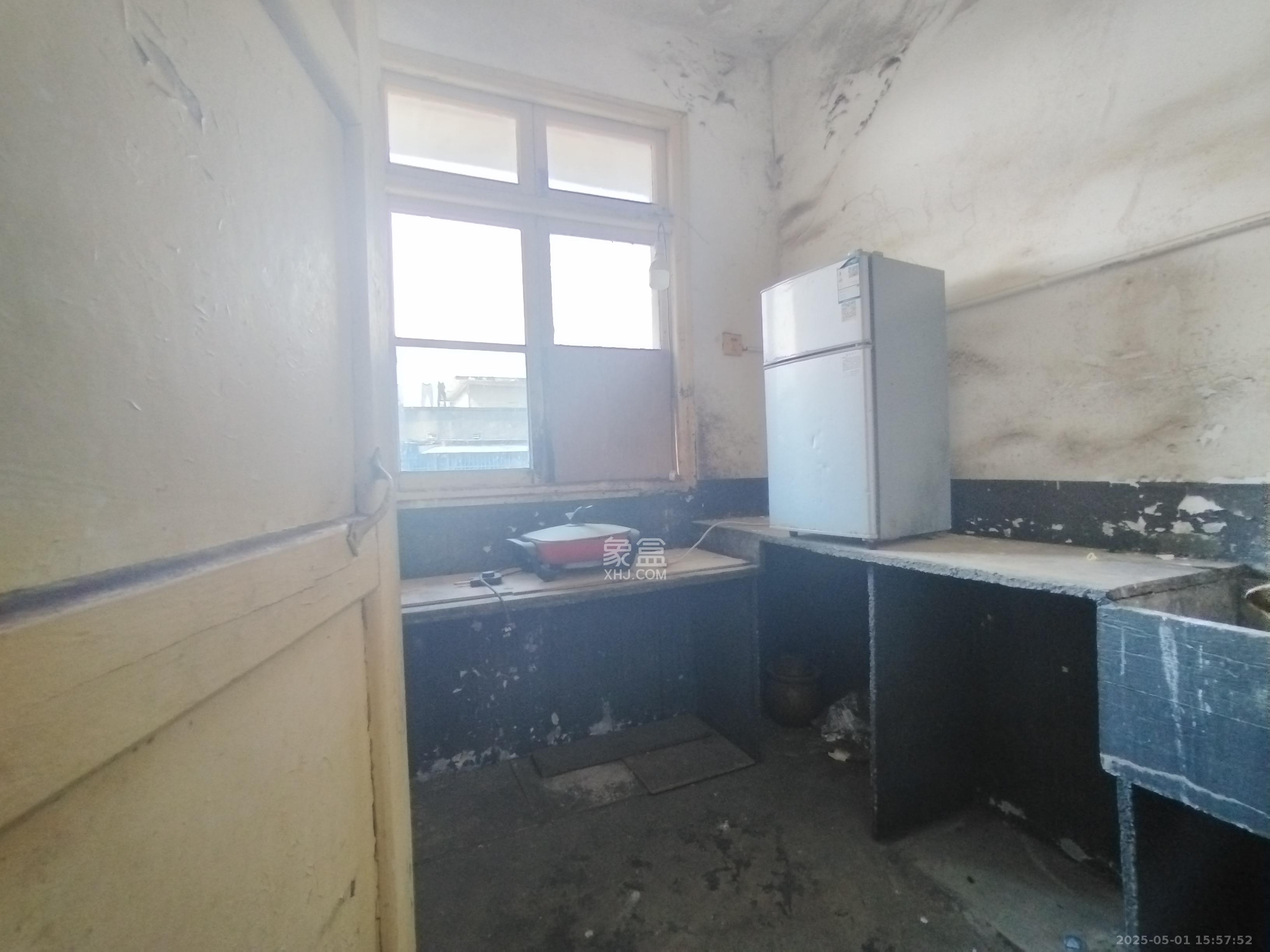 老鸦冲小区 1室1厅1卫 1100.0元/月 老鸦冲小区 1室1厅1卫 1100.0元/月室内图