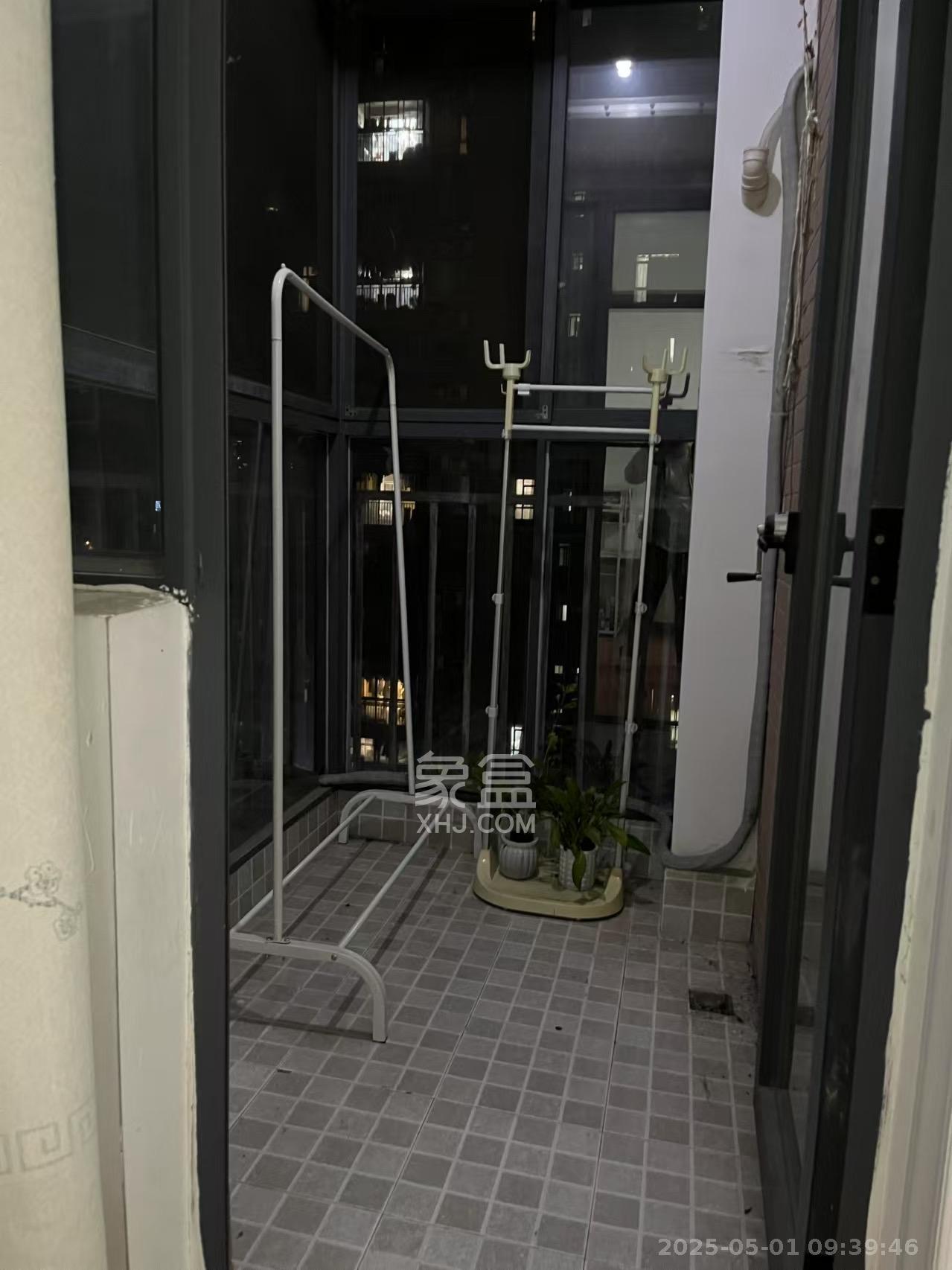 金领家族  1室1厅1卫   1400.00元/月室内图