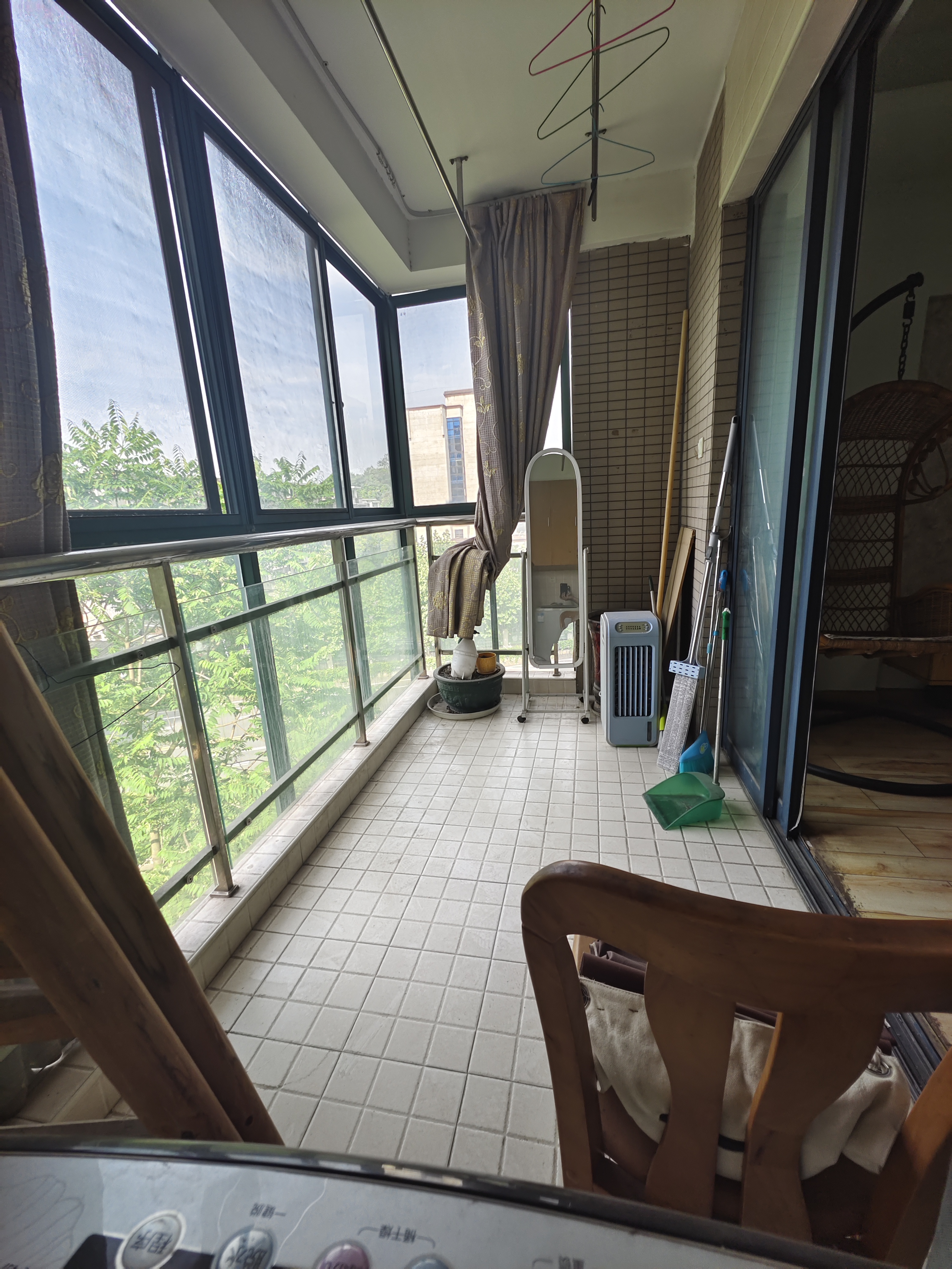 名仕华府  2室2厅1卫   1500.00元/月室内图