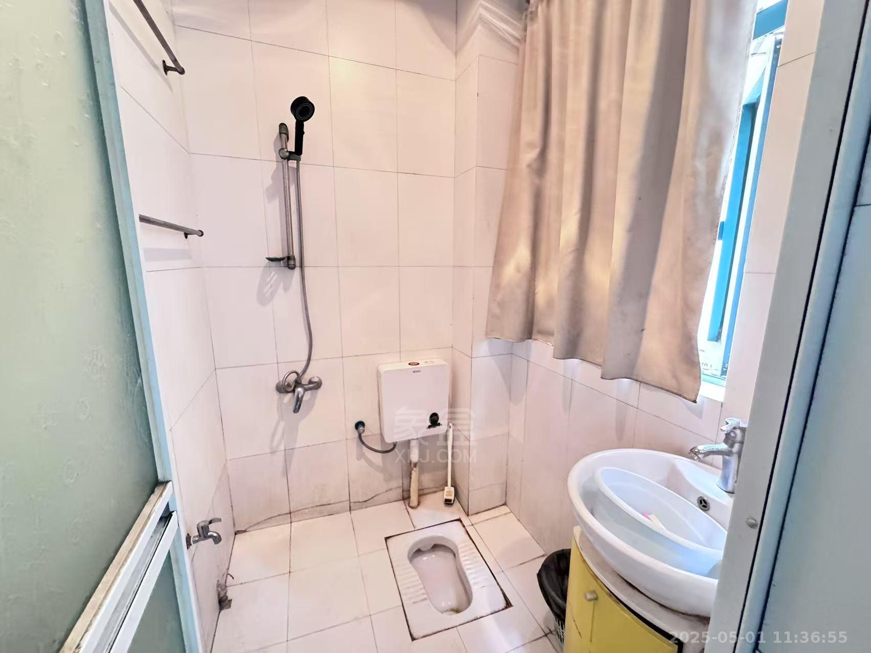 摩登摩天 2室2厅1卫 1200.0元/月 摩登摩天 2室2厅1卫 1200.0元/月室内图