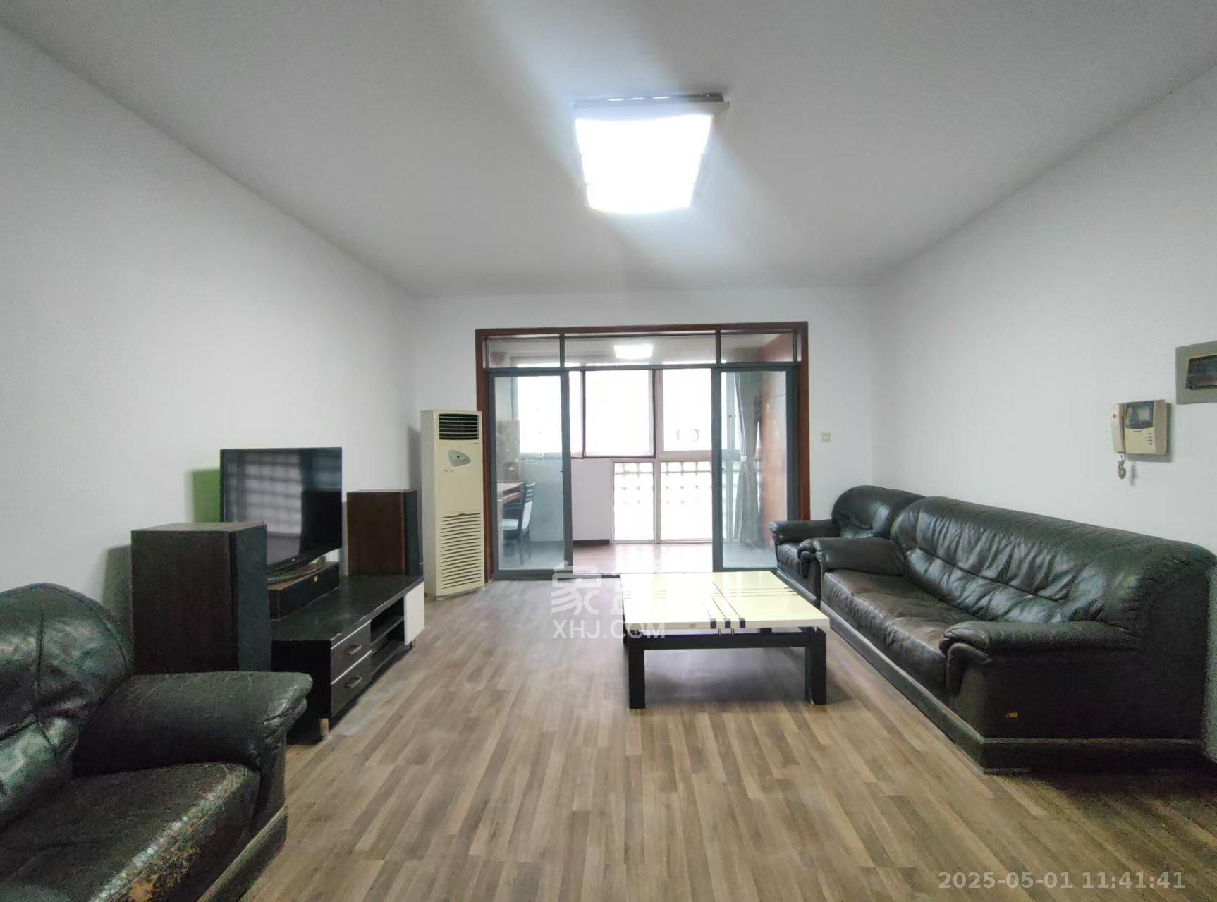 万煦园 3室2厅2卫 2200.0元/月 万煦园 3室2厅2卫 2200.0元/月室内图