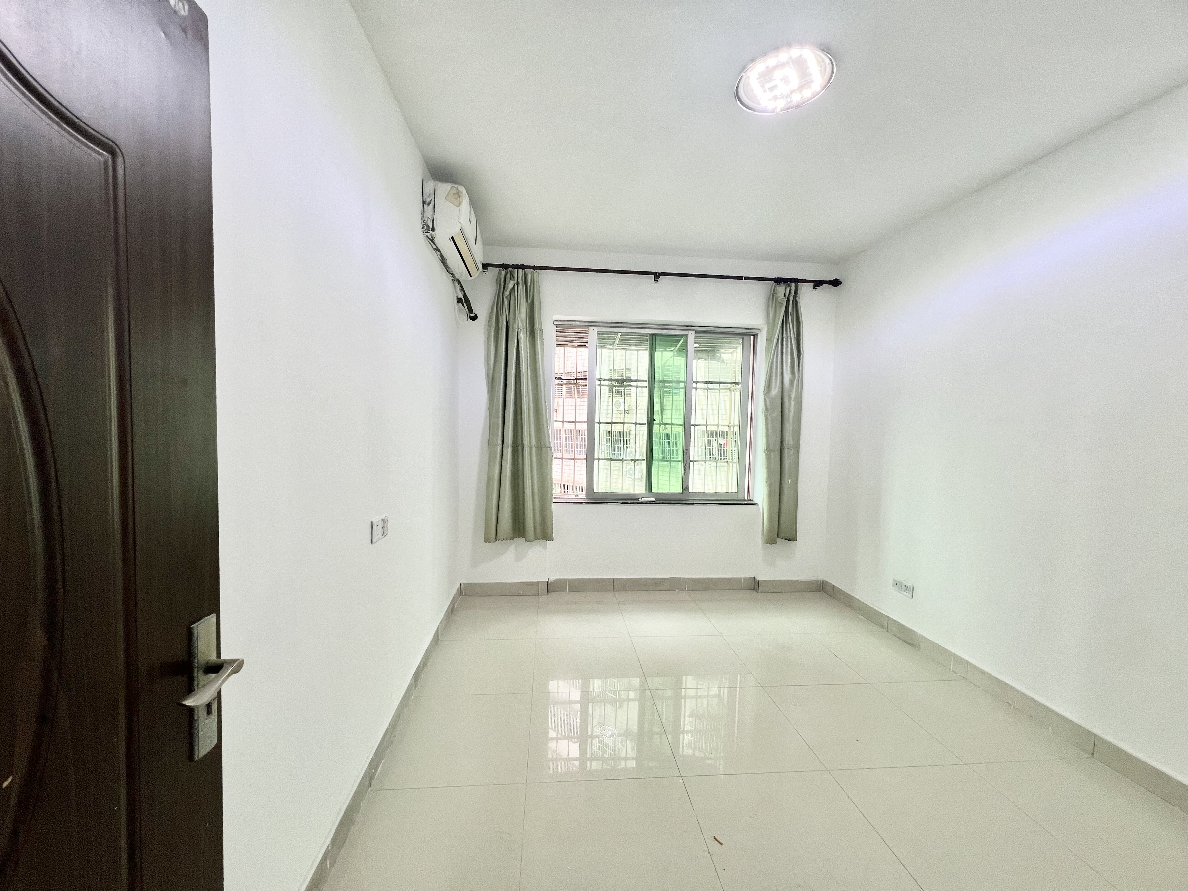 富豪大厦(富豪花园) 3室2厅2卫 2500.0元/月 富豪大厦(富豪花园) 3室2厅2卫 2500.0元/月室内图