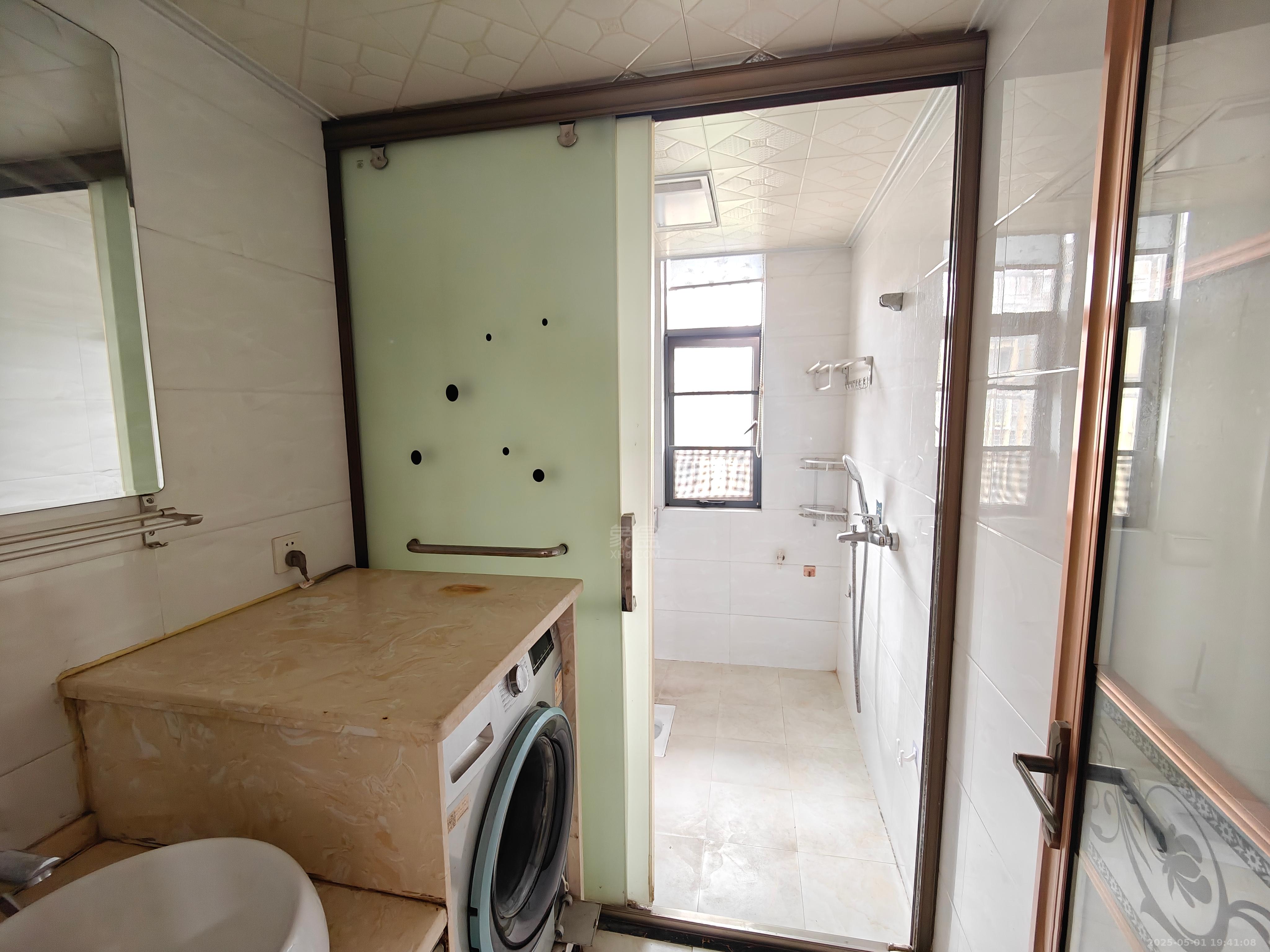 天元世家 2室2厅1卫 1500.0元/月 天元世家 2室2厅1卫 1500.0元/月室内图