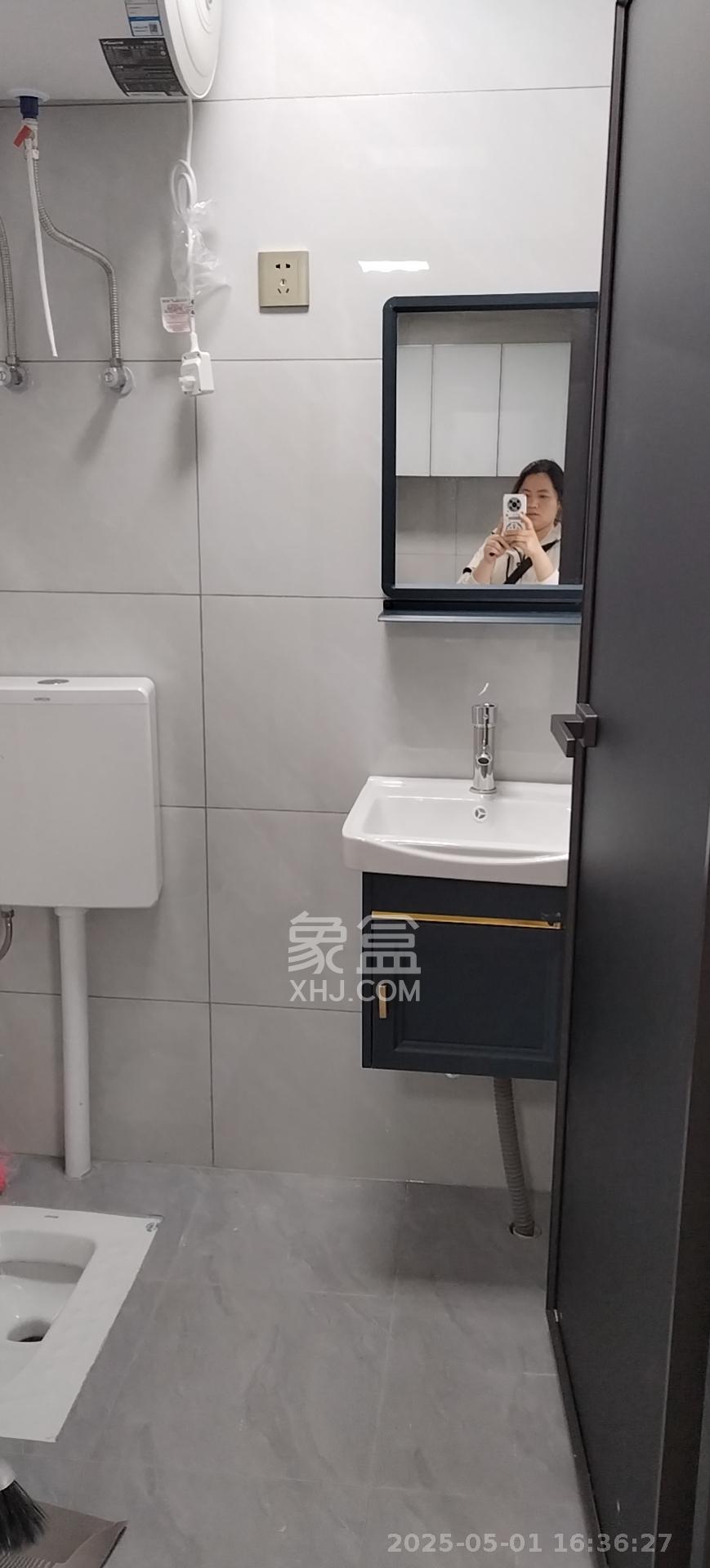 红星建材交易大市场 1室1厅1卫 1400.0元/月 红星建材交易大市场 1室1厅1卫 1400.0元/月室内图