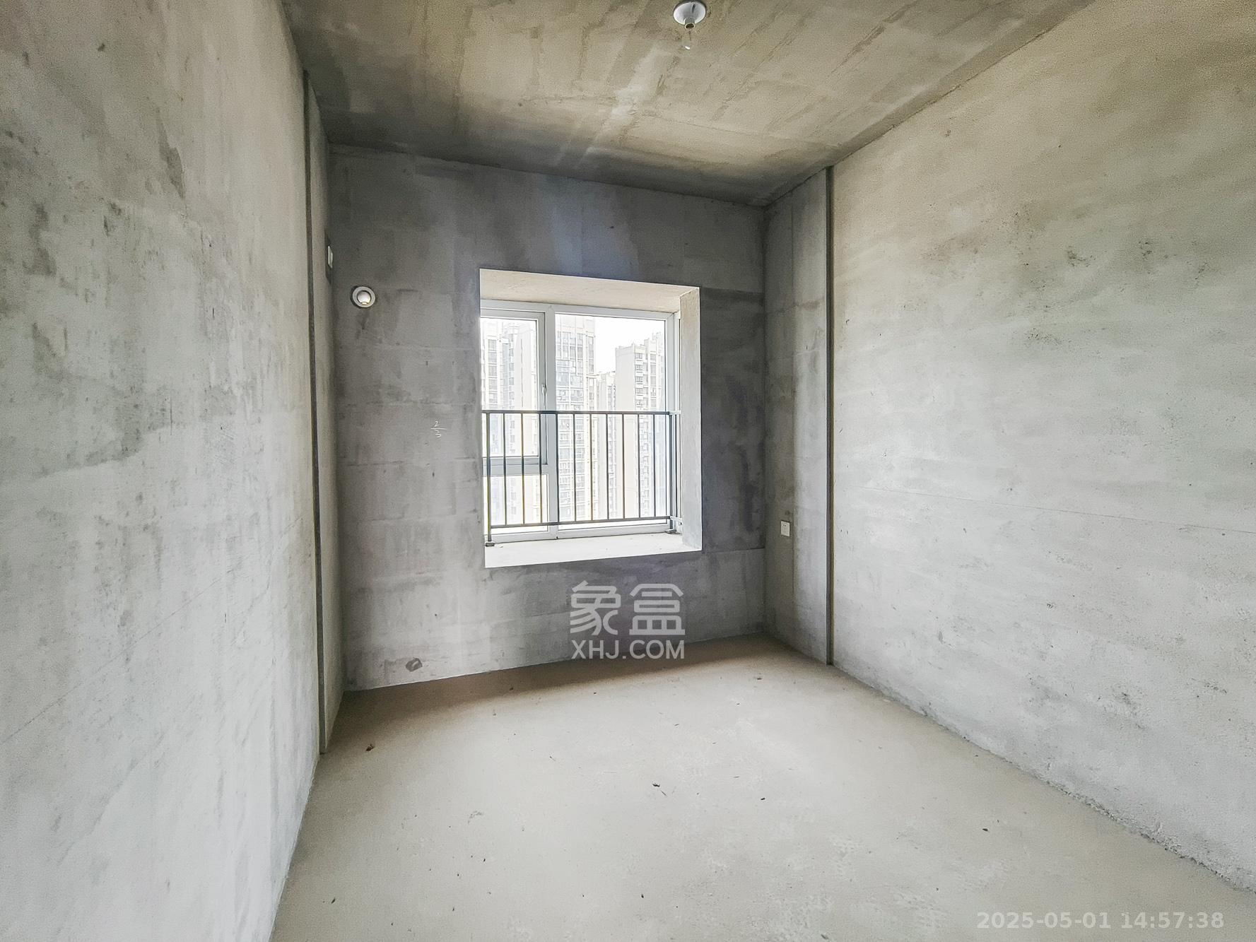 荣盛花语城  3室2厅1卫    52.0万 荣盛花语城  3室2厅1卫    52.0万卧室