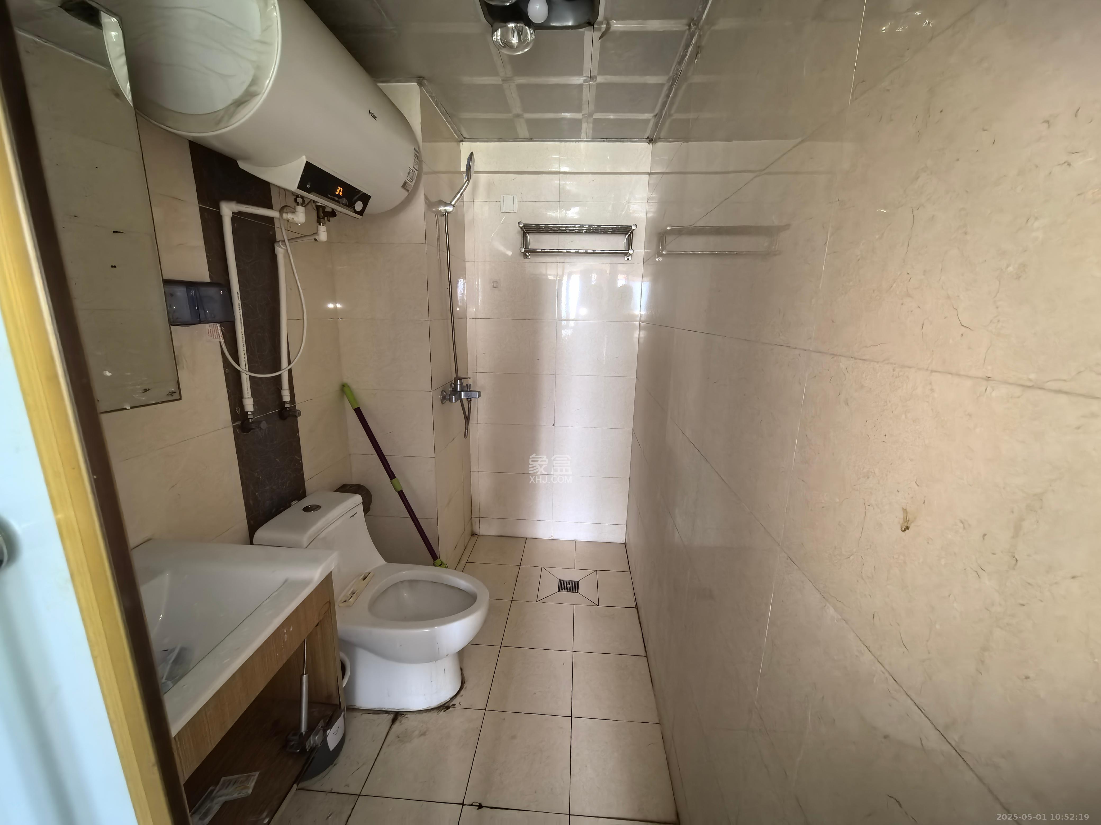 中信文化广场(中信新城二期) 1室0厅1卫 1000.0元/月 中信文化广场(中信新城二期) 1室0厅1卫 1000.0元/月室内图