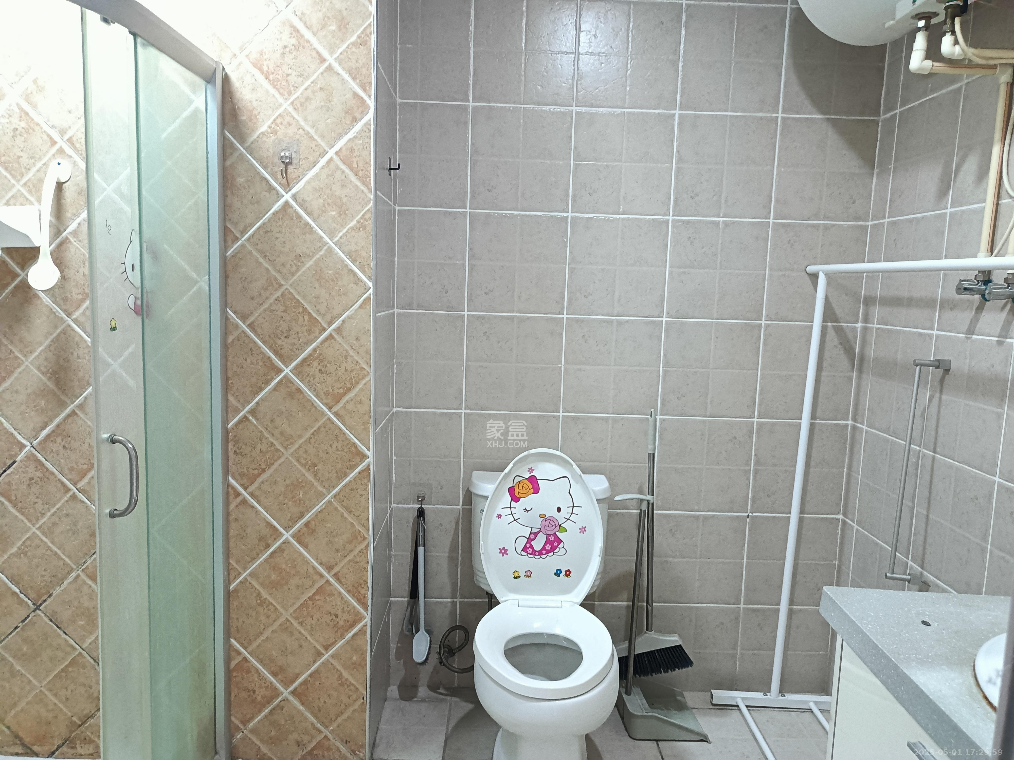 昊天大厦  1室0厅1卫   2200.00元/月室内图