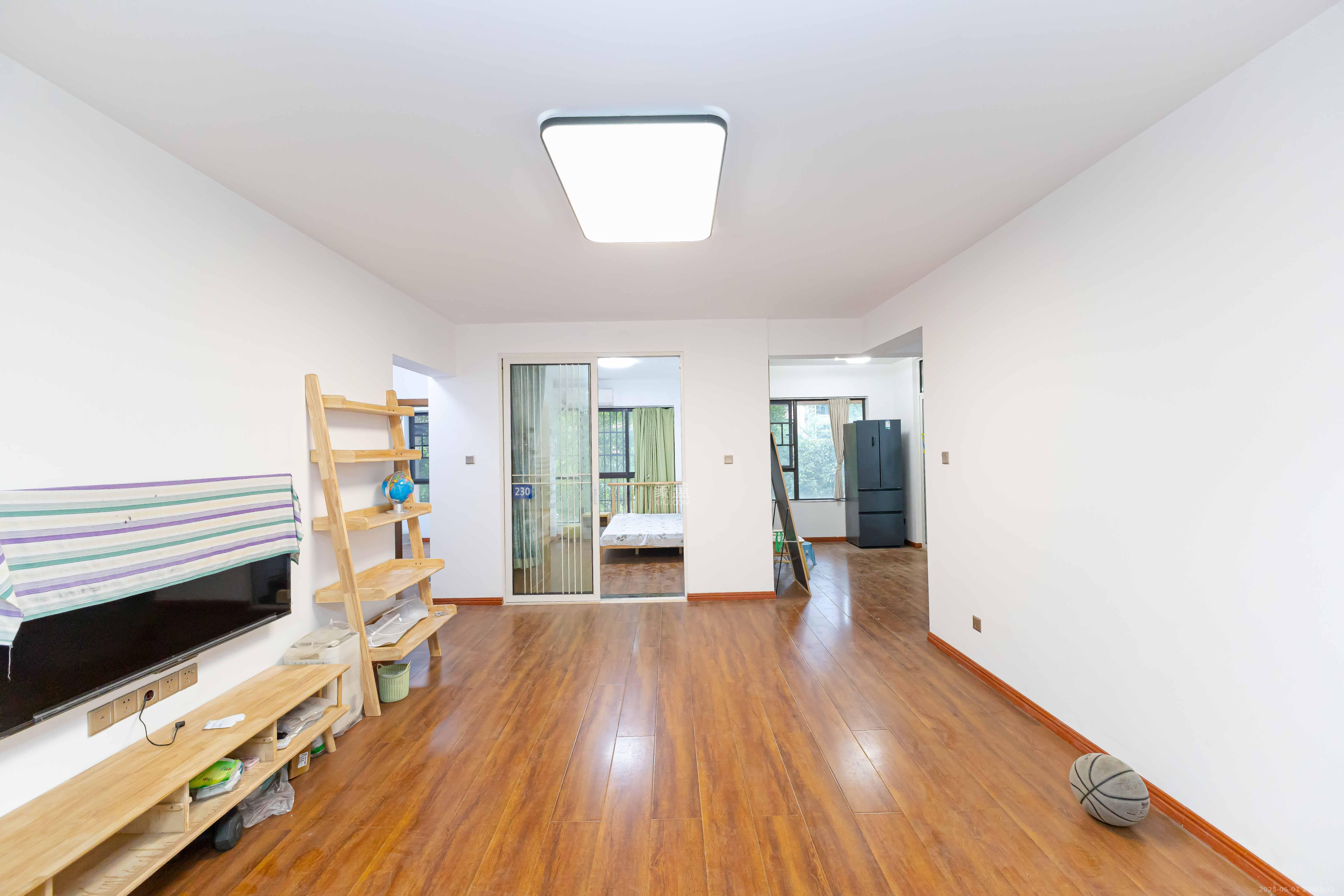 润和又一城  4室2厅2卫    86.8万 润和又一城  4室2厅2卫    86.8万客厅