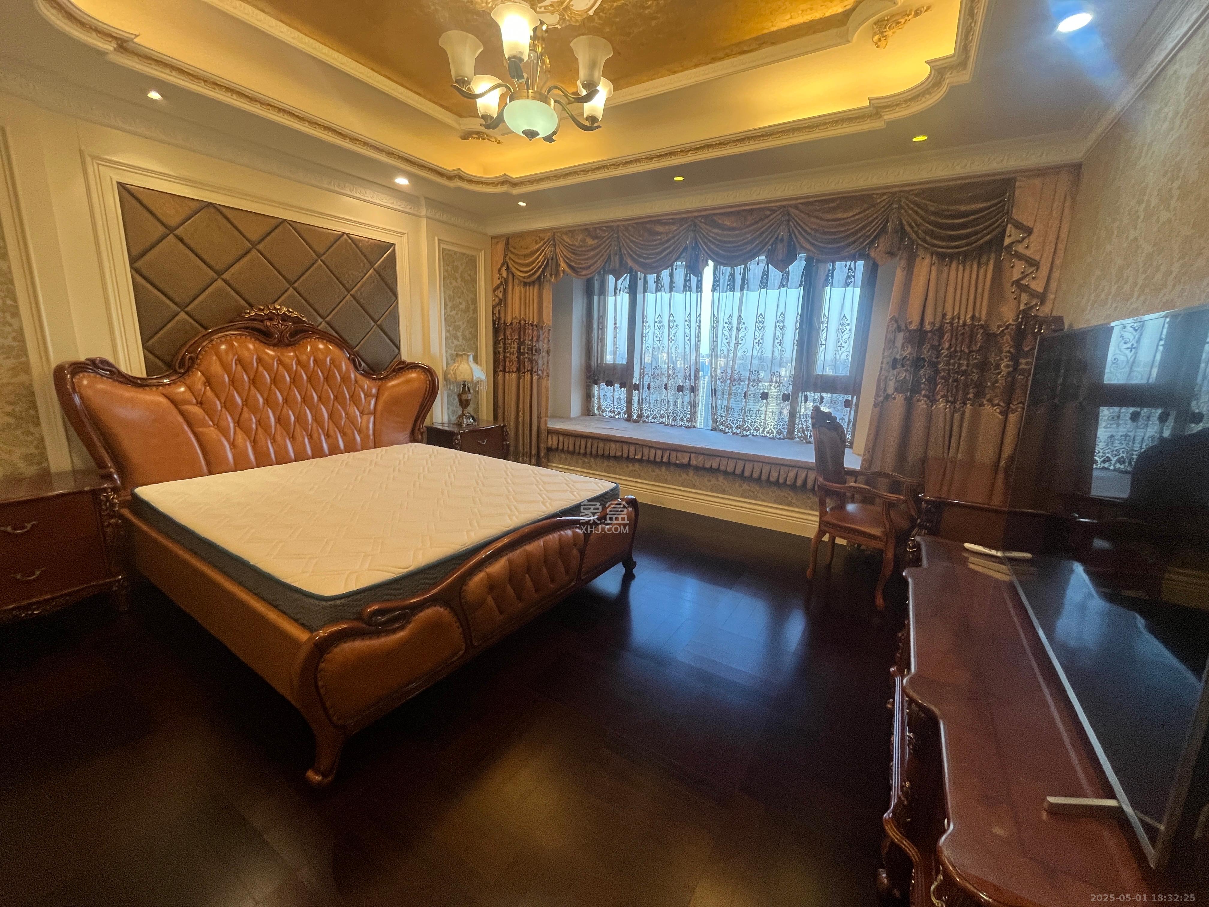 万达公馆 4室2厅4卫 8500.0元/月 万达公馆 4室2厅4卫 8500.0元/月室内图