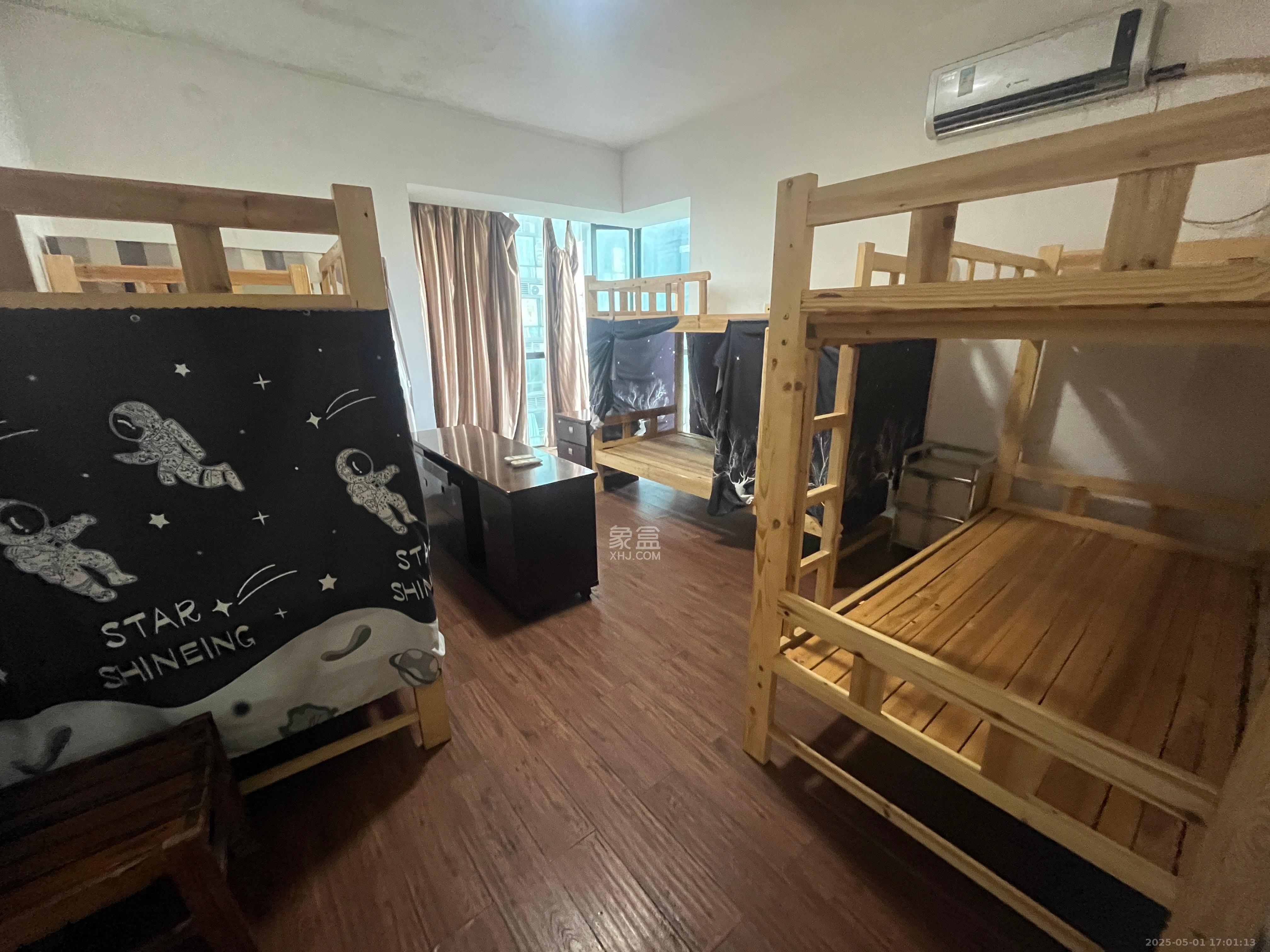 华盛新外滩  4室2厅2卫    4200.0元/月 华盛新外滩  4室2厅2卫    4200.0元/月