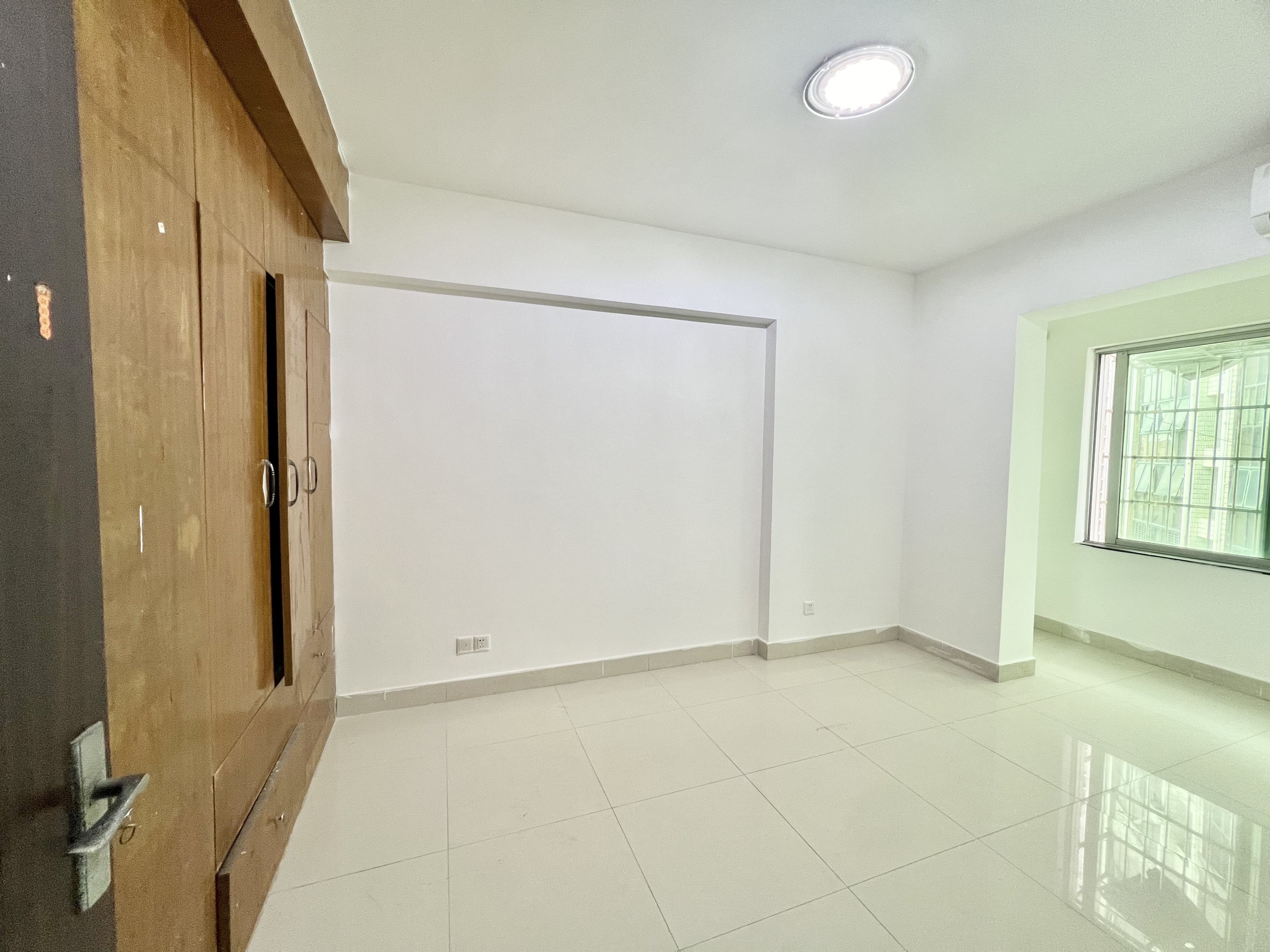 富豪大厦(富豪花园) 3室2厅2卫 2500.0元/月 富豪大厦(富豪花园) 3室2厅2卫 2500.0元/月室内图