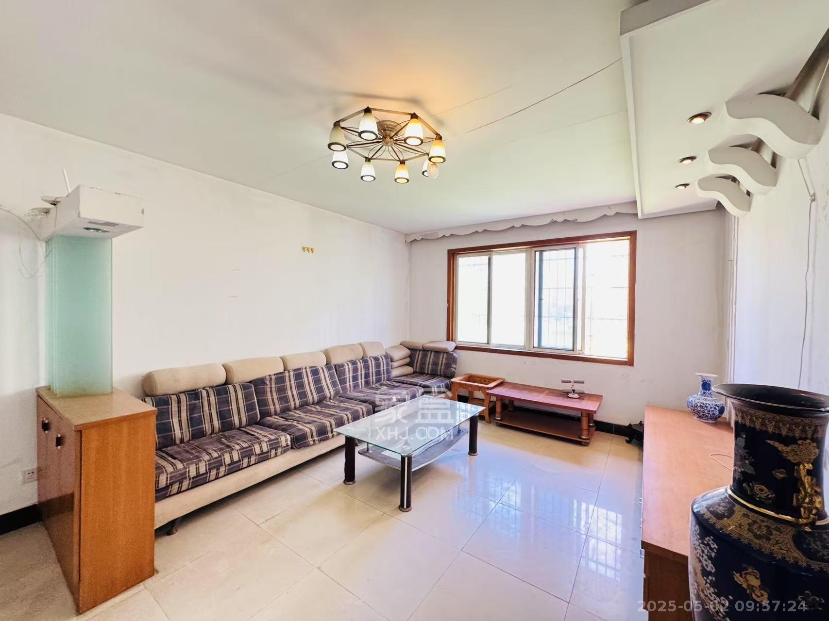 公交金盆小区 2室2厅1卫 1000.0元/月 公交金盆小区 2室2厅1卫 1000.0元/月室内图