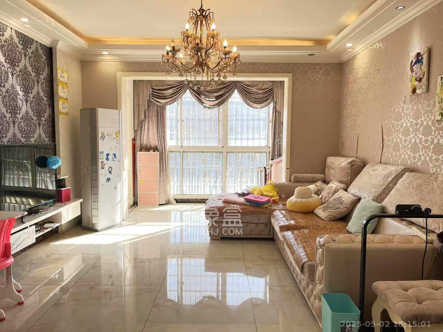 阳光100二期 3室2厅2卫 3500.0元/月 阳光100二期 3室2厅2卫 3500.0元/月室内图