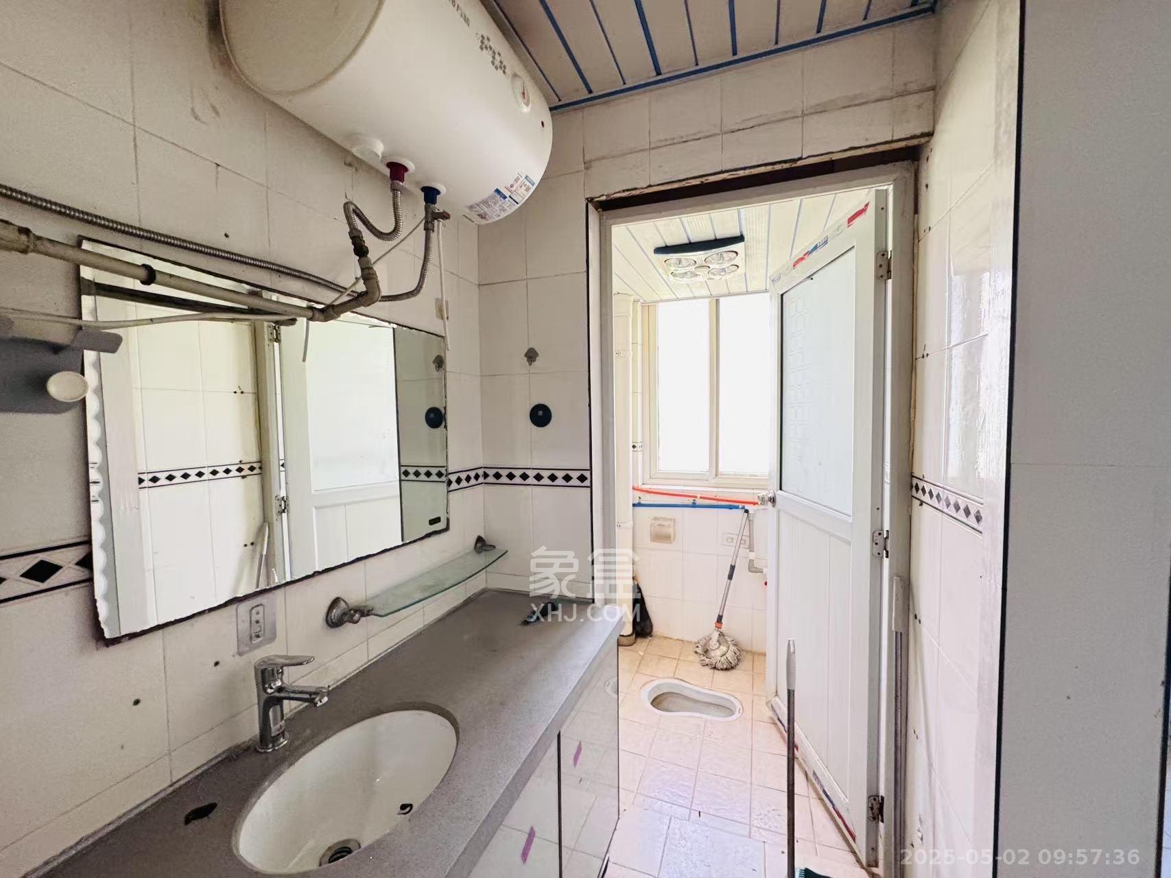 公交金盆小区 2室2厅1卫 1000.0元/月 公交金盆小区 2室2厅1卫 1000.0元/月室内图