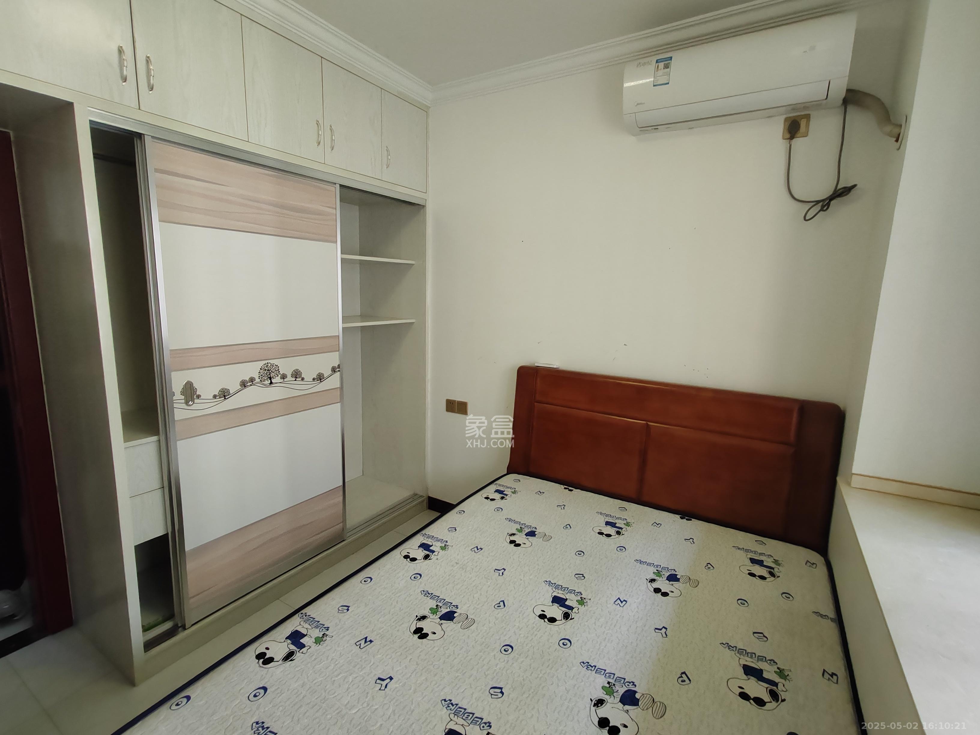 和康园小区  2室1厅1卫    1700.0元/月室内图