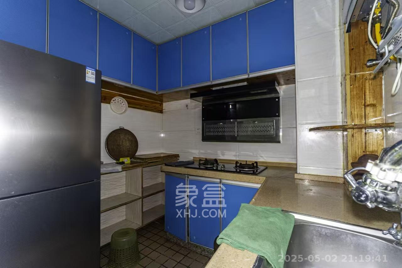 蓝山郡  1室1厅1卫   1600.00元/月室内图