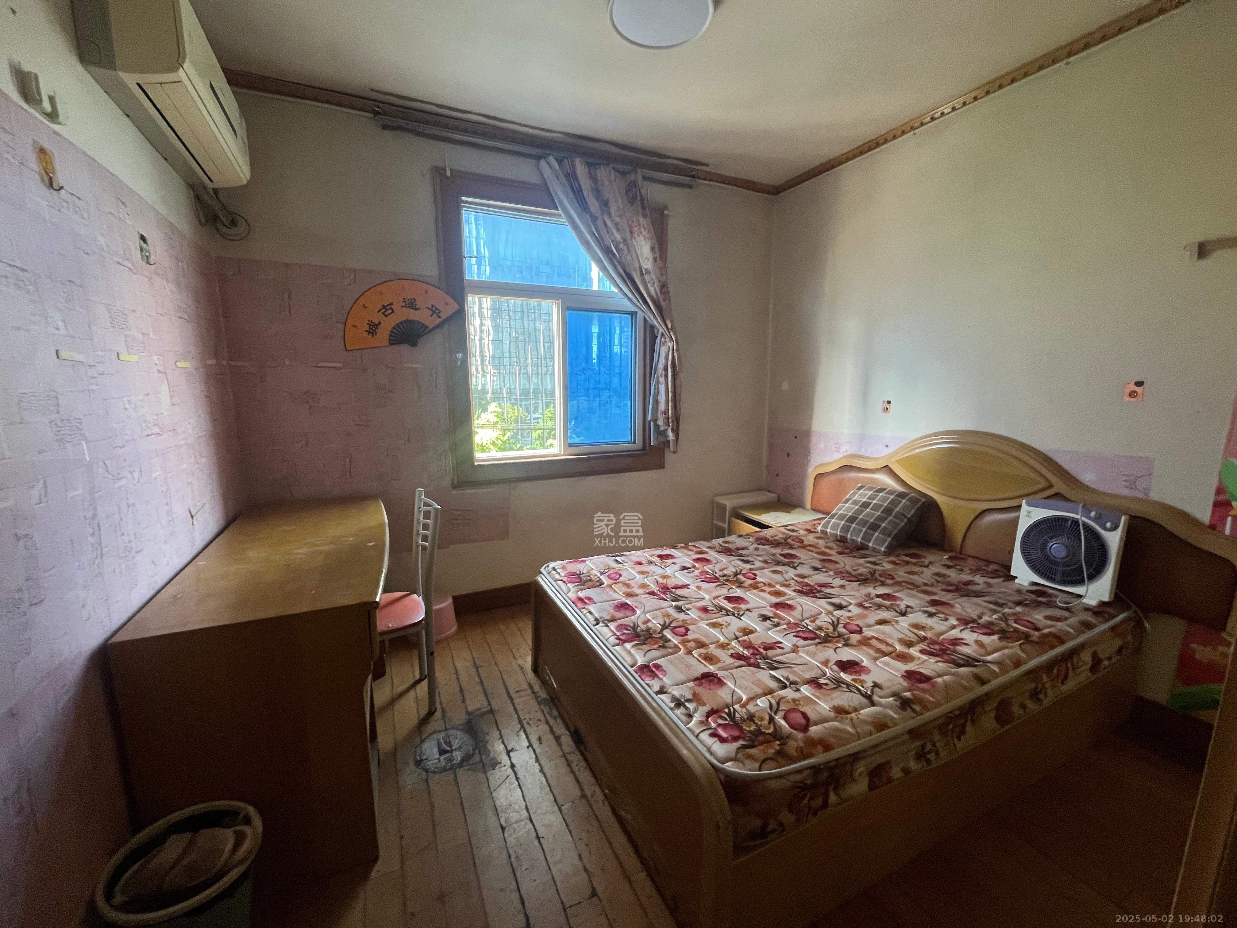 湖南日报宿舍 3室2厅1卫 2600.0元/月 湖南日报宿舍 3室2厅1卫 2600.0元/月室内图