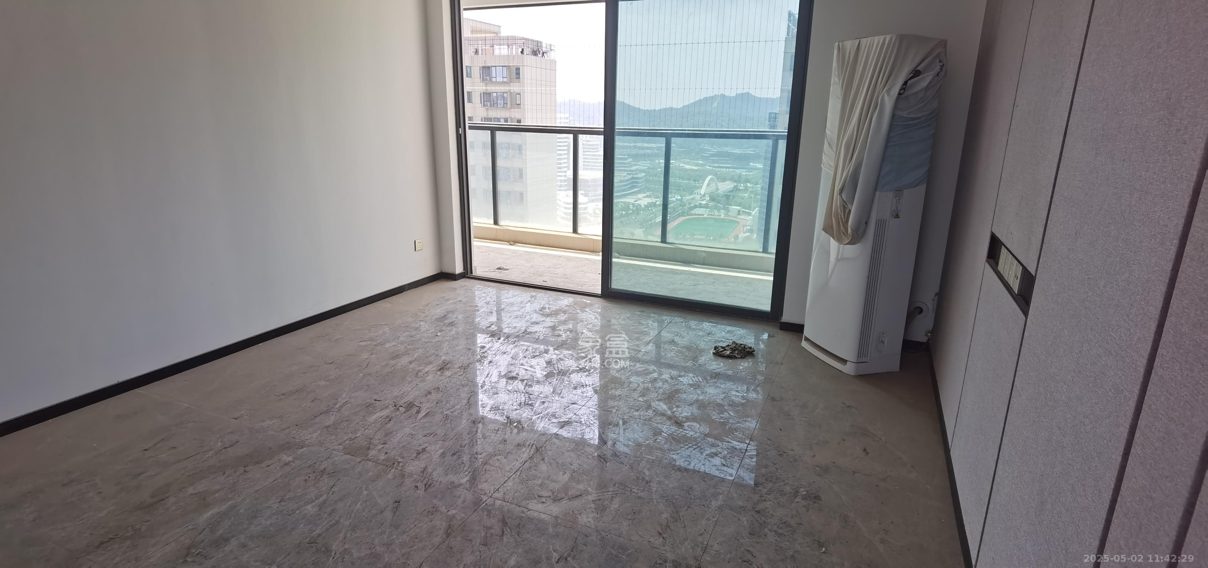 中国铁建湘语梅溪  4室2厅2卫    3500.0元/月室内图