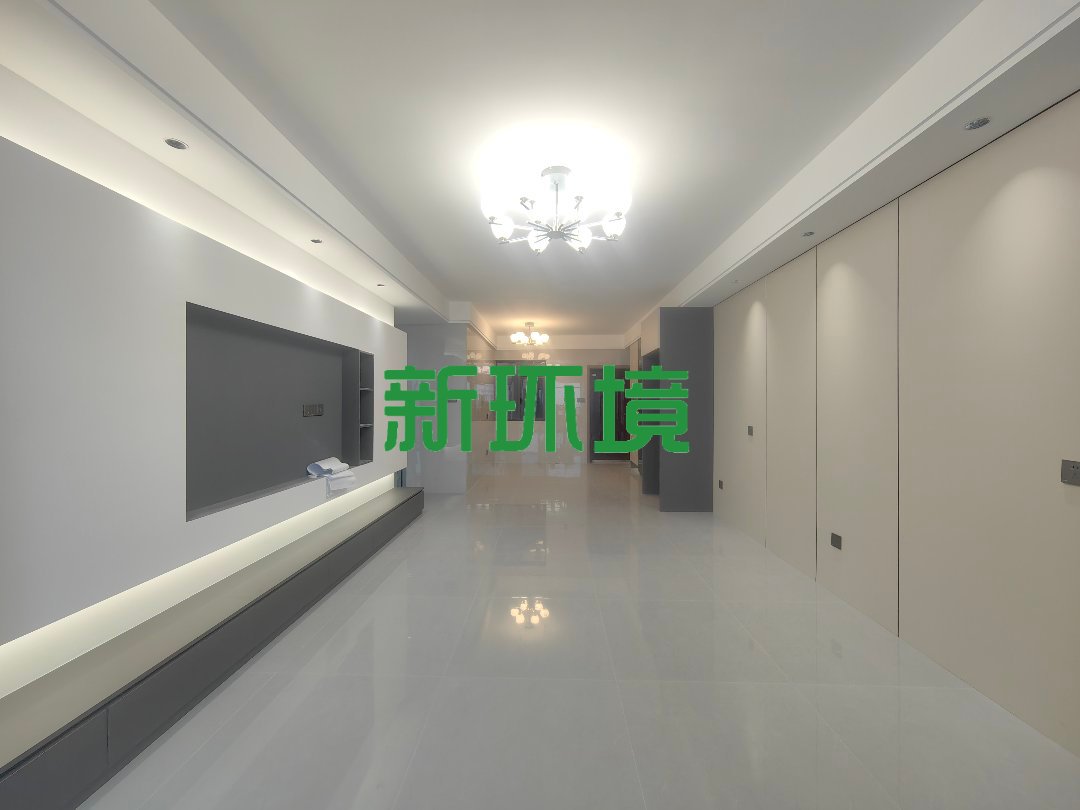高盛澧水湾  3室2厅2卫   63.00万客厅