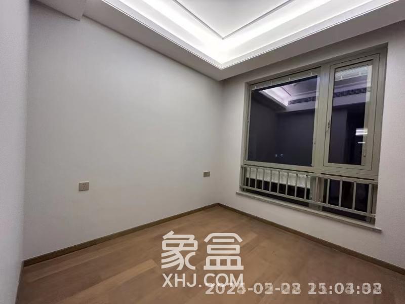 梅溪湖金茂湾  4室2厅2卫   10000.00元/月室内图