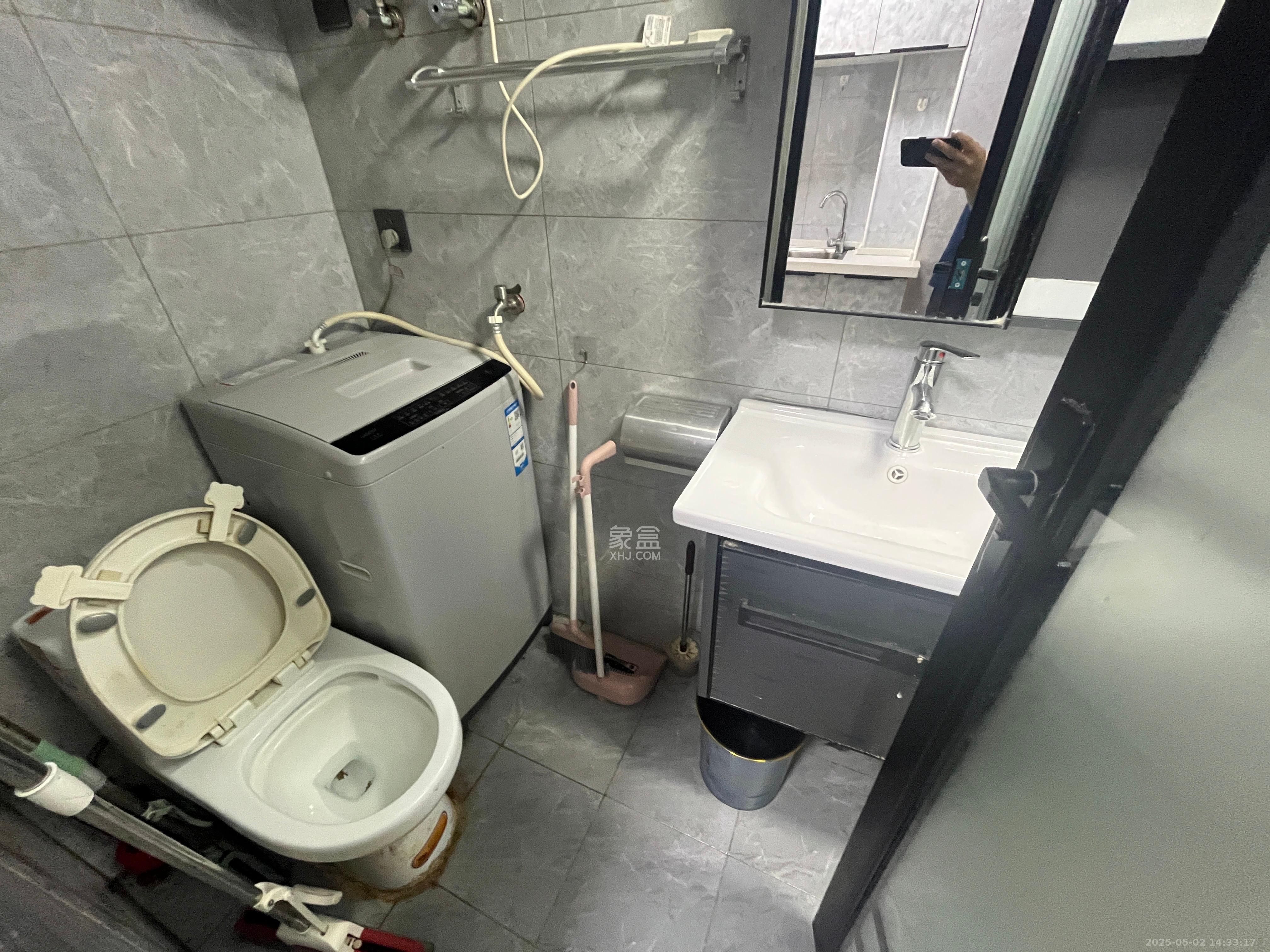 保利麓谷林语I区  1室1厅1卫   1500.00元/月室内图