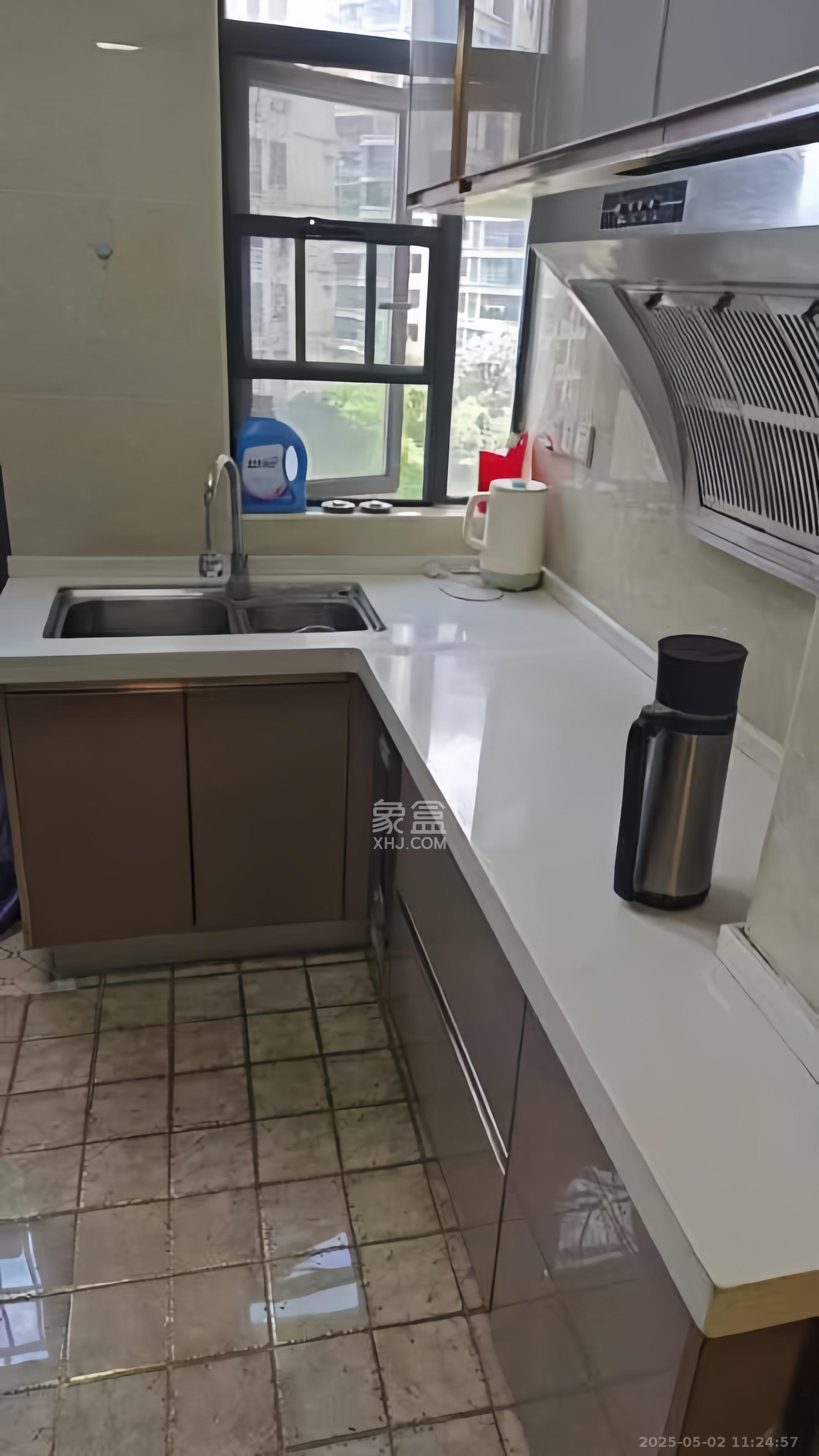 保利麓谷林语I区  1室1厅1卫    1200.0元/月