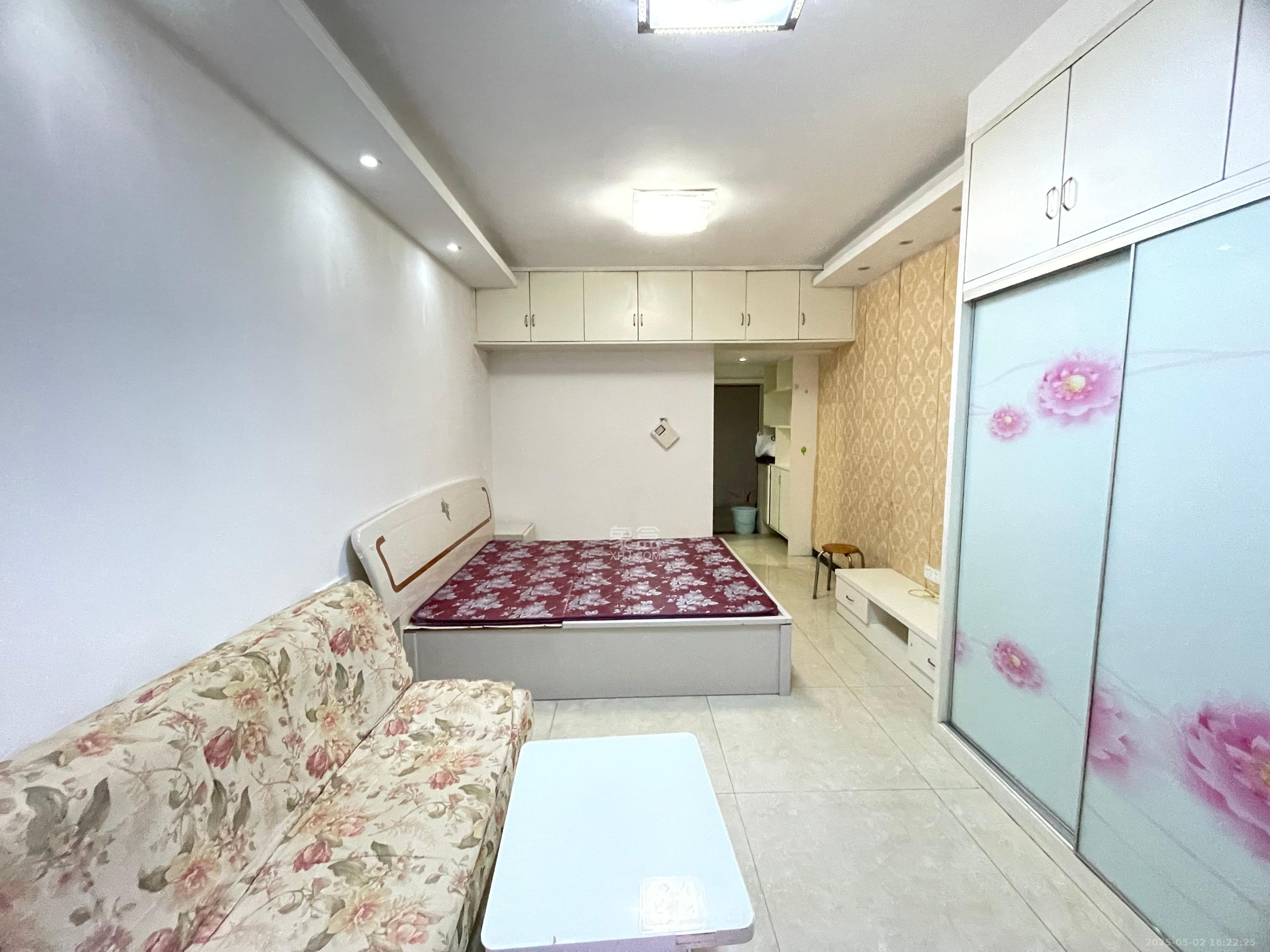 中城丽景香山园  1室1厅1卫   1500.00元/月室内图
