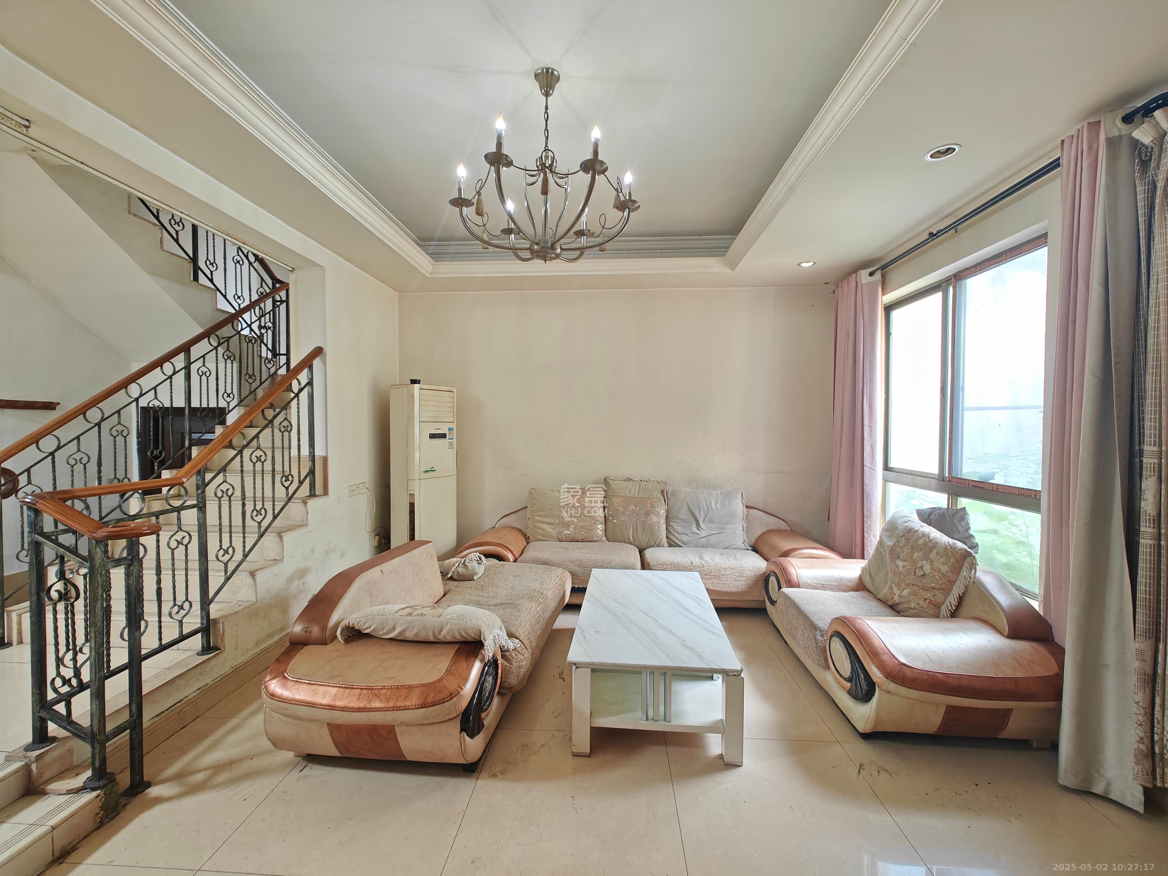 碧桂园威尼斯城 5室2厅3卫 5000.0元/月 碧桂园威尼斯城 5室2厅3卫 5000.0元/月室内图