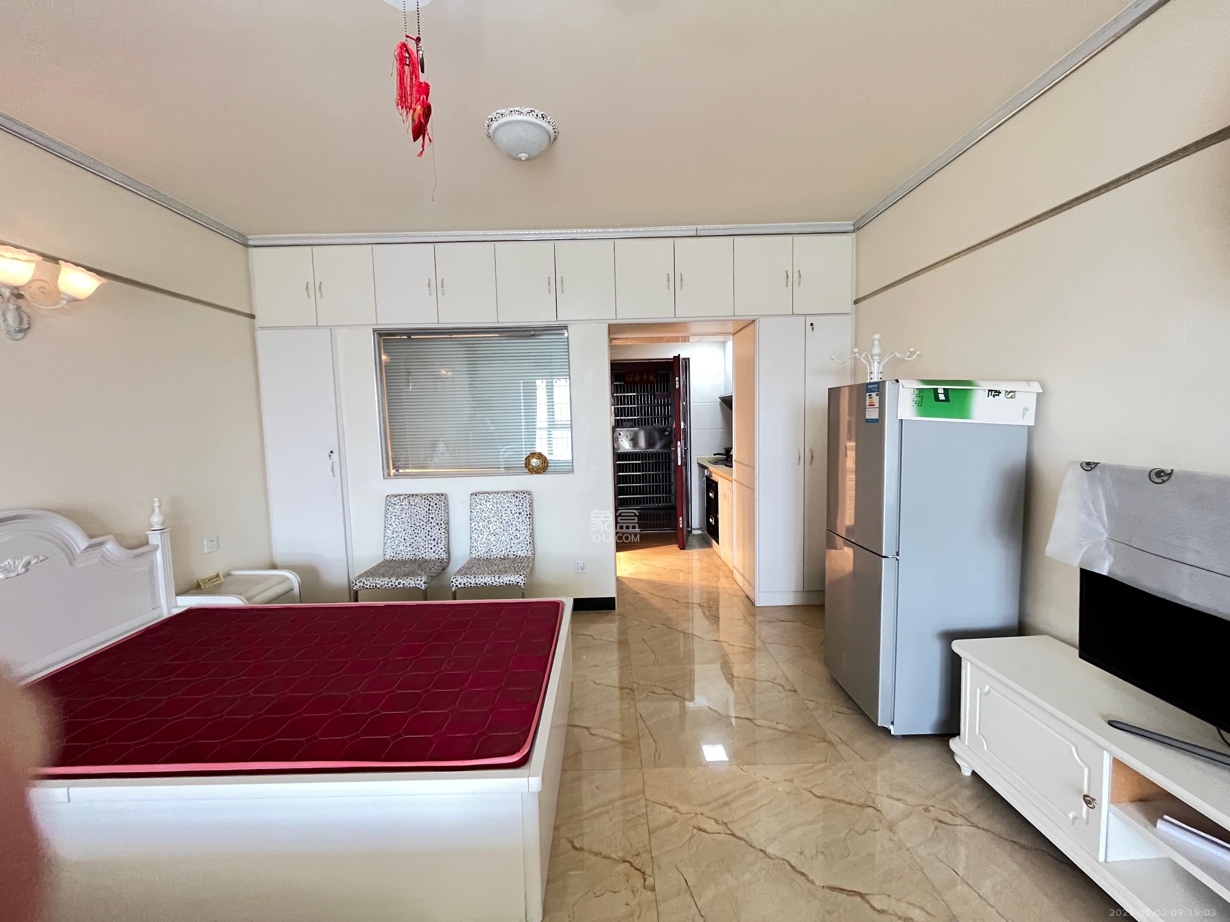 先锋东外滩  1室1厅1卫    1600.0元/月室内图