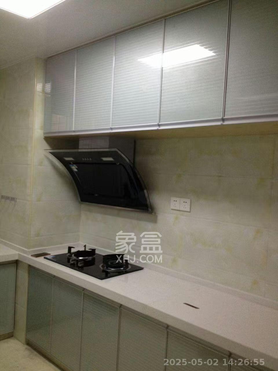 家兴苑  3室2厅2卫   2600.00元/月室内图