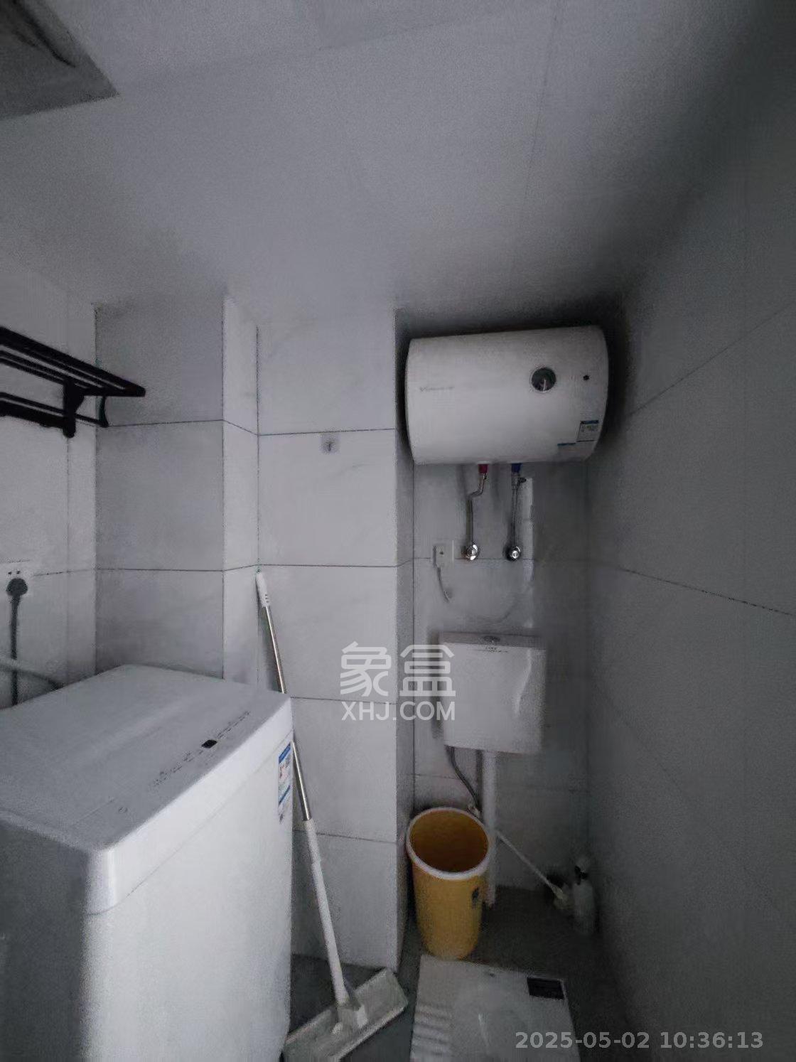 天麓轻奢国际  2室1厅1卫   1900.00元/月室内图