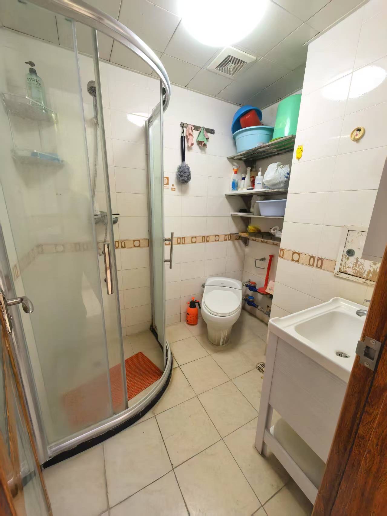 燕泰国际花园 2室2厅1卫 95.0万 燕泰国际花园 2室2厅1卫 95.0万客厅