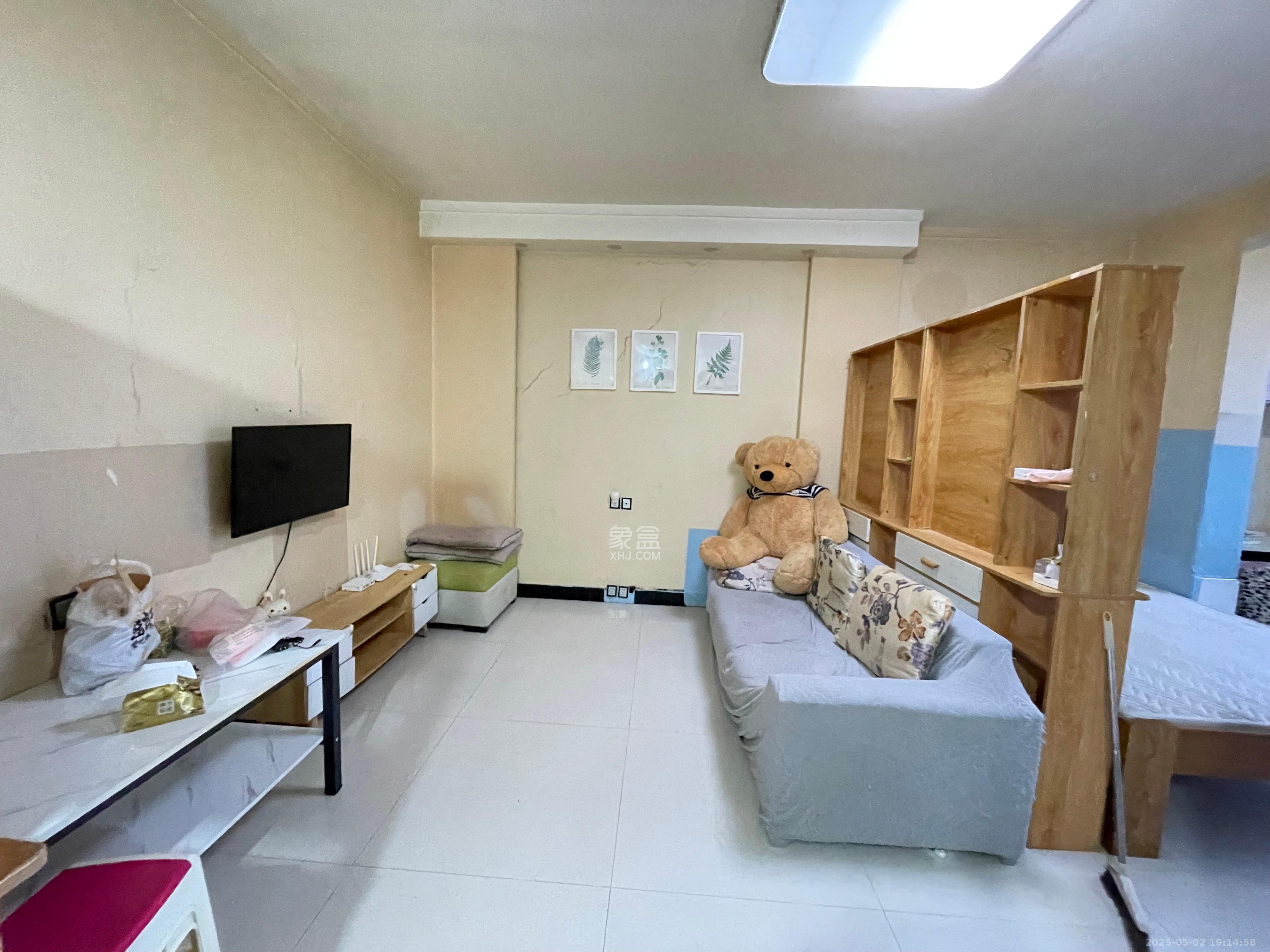 城南郡  2室1厅1卫   1600.00元/月室内图