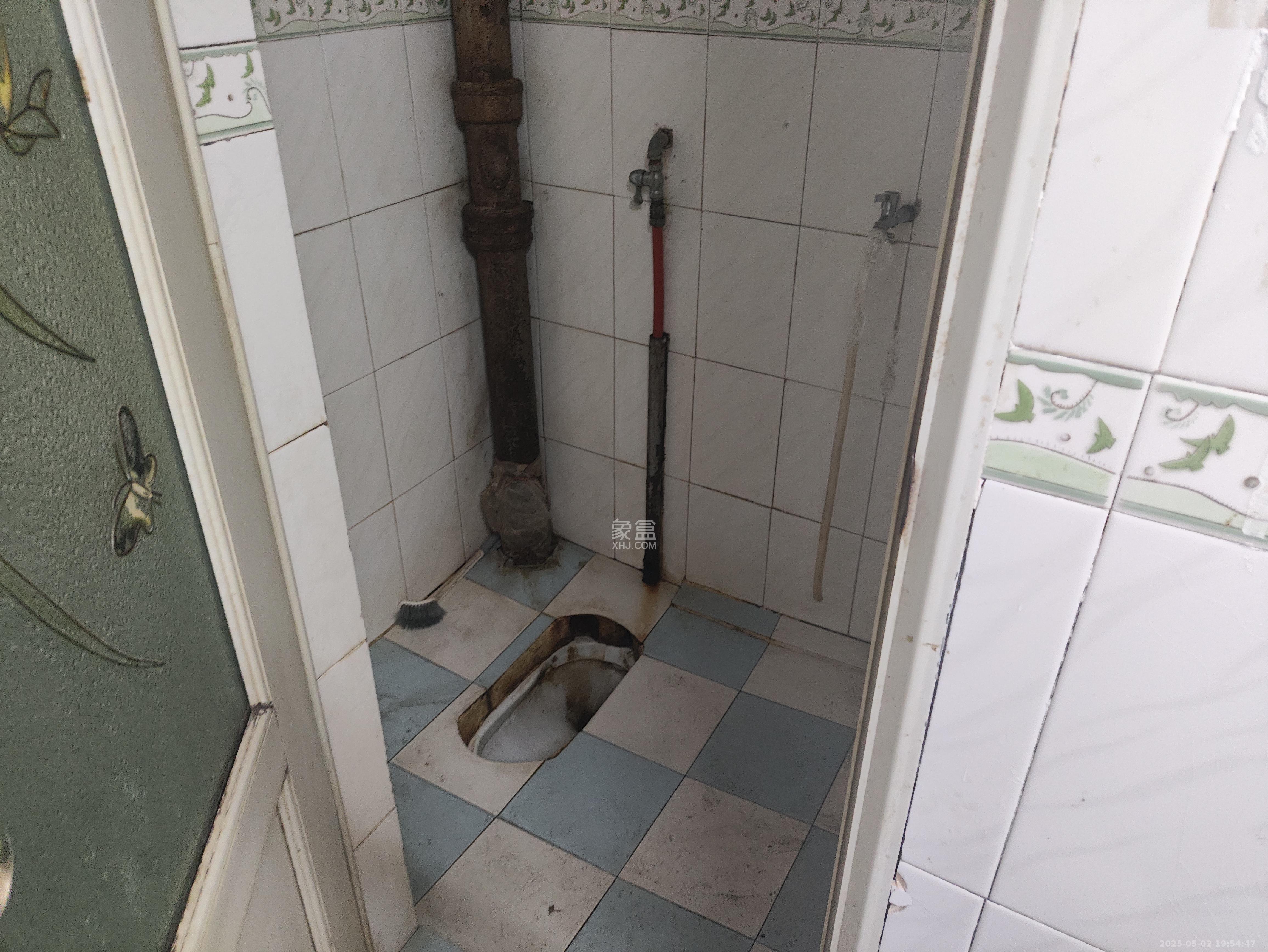 桐荫里社区  2室2厅1卫   1800.00元/月室内图