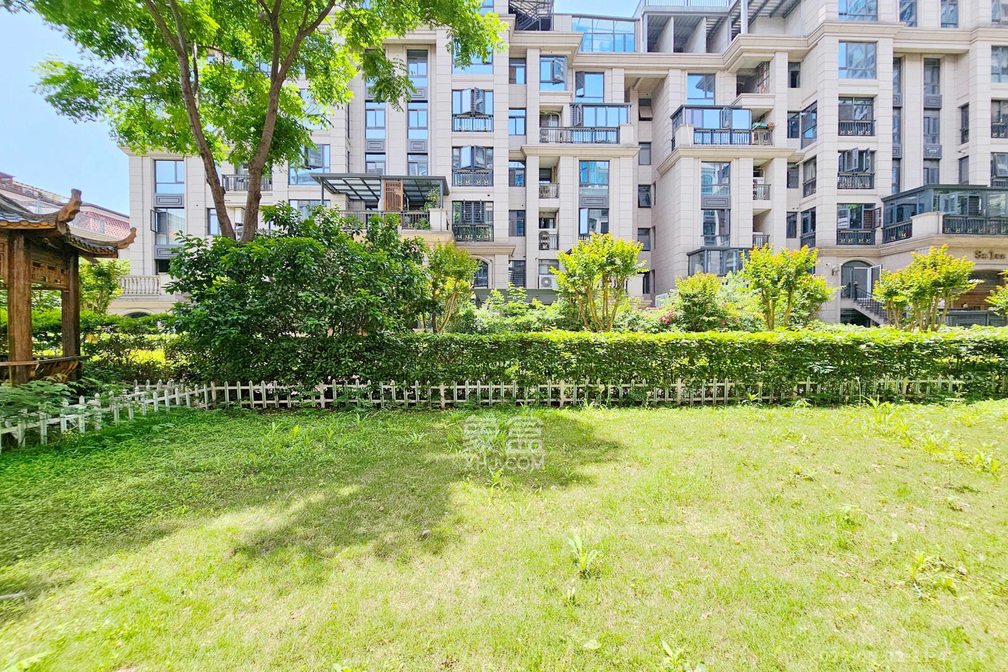 明昇壹城（明昇时代广场）一期  5室2厅2卫   535.60万其他