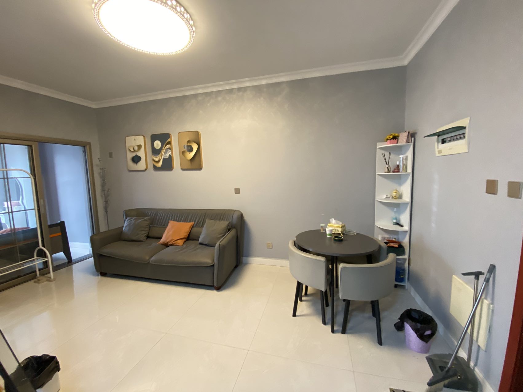 梓山湖领御  1室1厅1卫    1500.0元/月 梓山湖领御  1室1厅1卫    1500.0元/月室内图