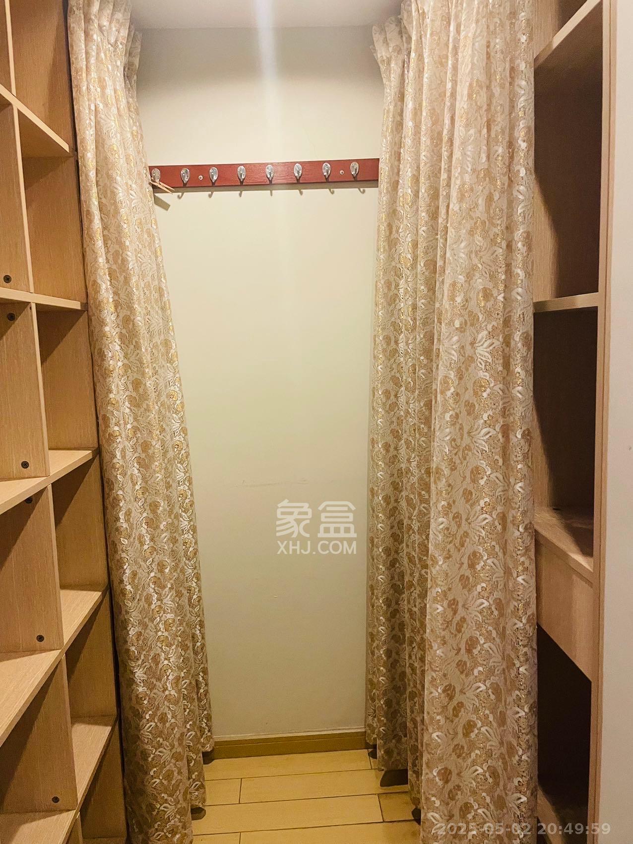 万科金域华府一期  2室2厅1卫   1800.00元/月室内图