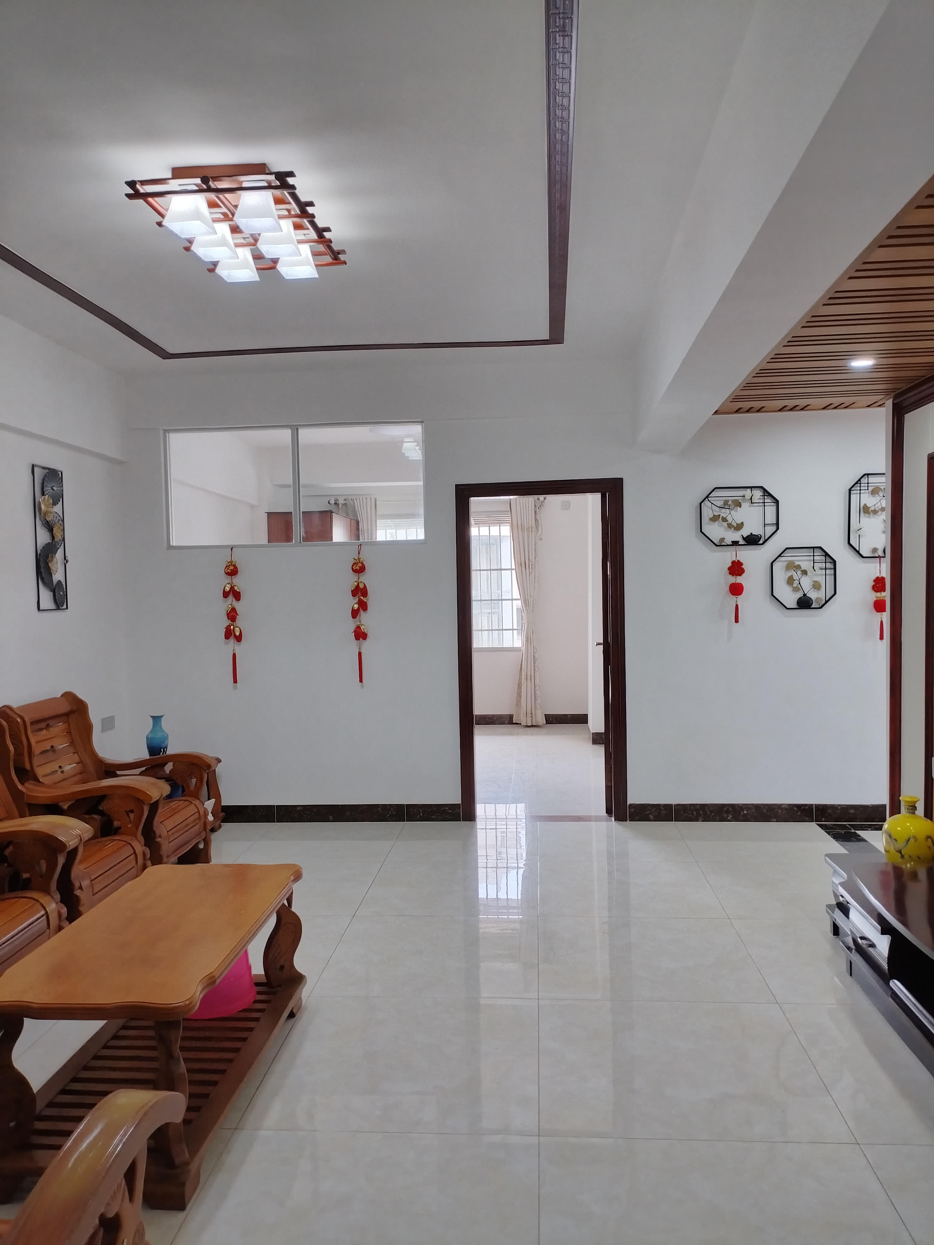 榆海小区  3室2厅1卫    105.0万 榆海小区  3室2厅1卫    105.0万室内图