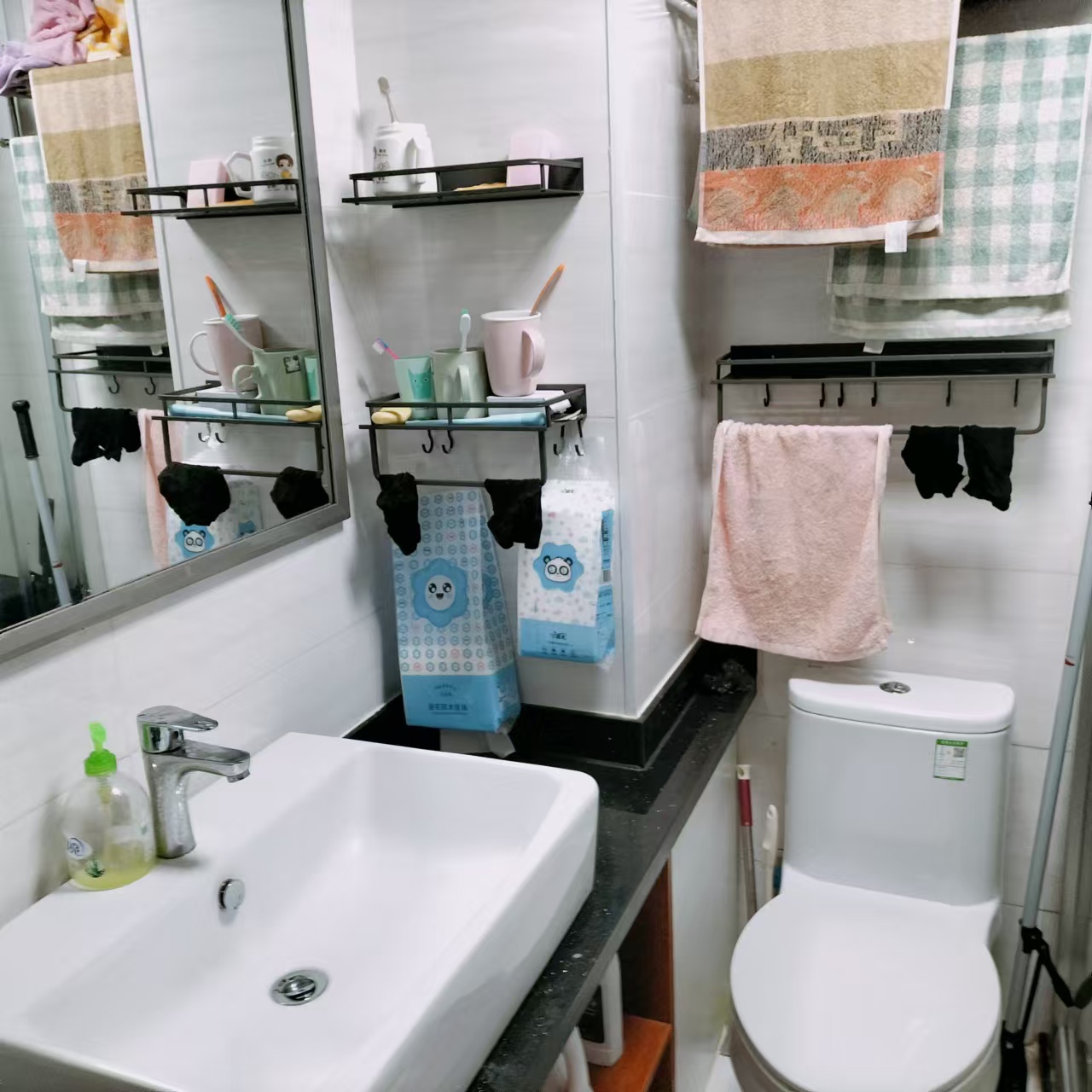 江岸公馆 1室0厅0卫 1600.0元/月 江岸公馆 1室0厅0卫 1600.0元/月室内图