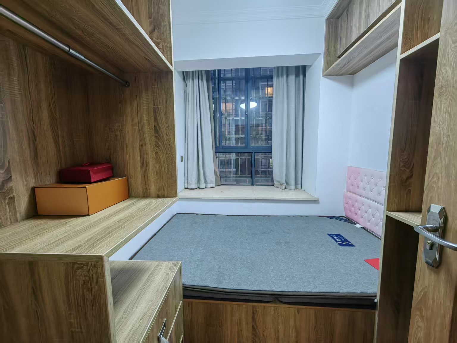 雄森国际 2室1厅1卫 1380.0元/月 雄森国际 2室1厅1卫 1380.0元/月室内图