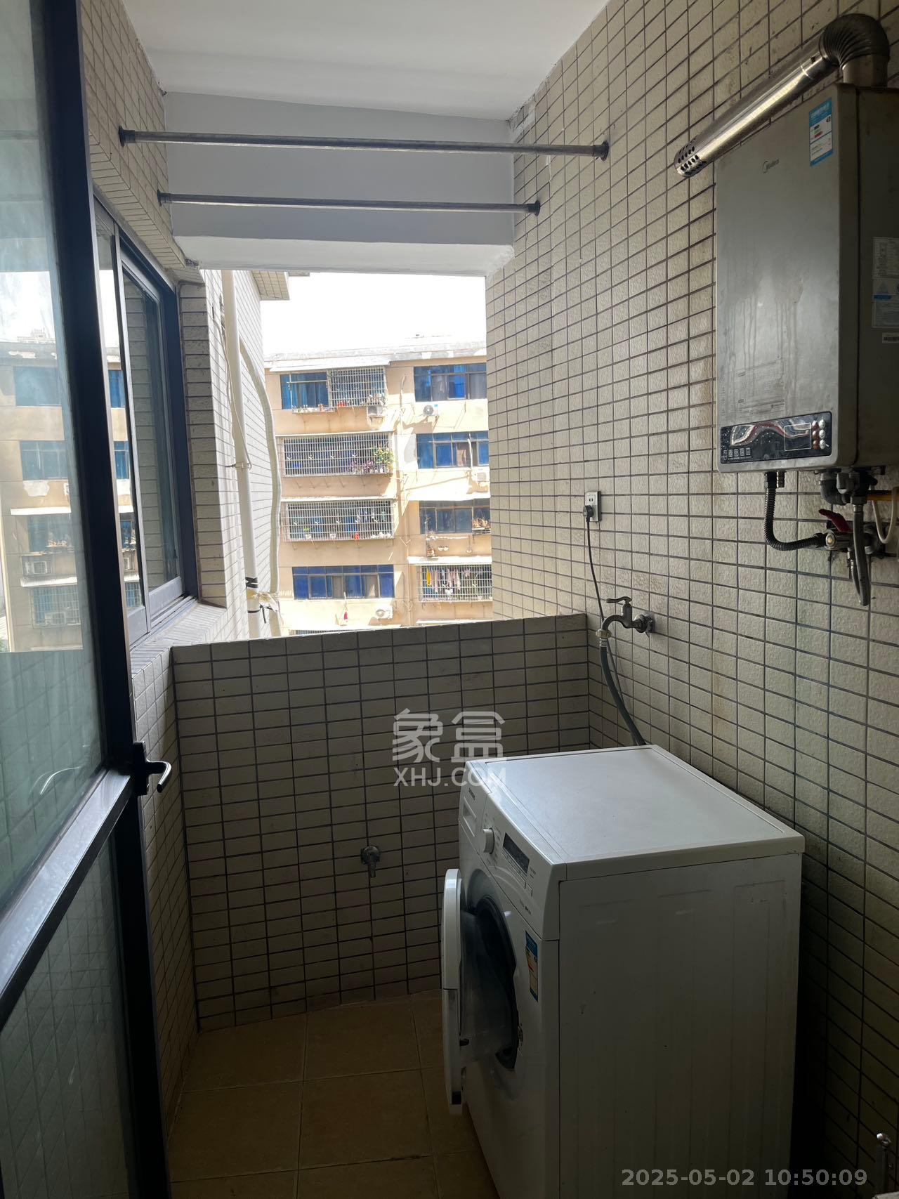 兰亭峰景  3室1厅1卫    2500.0元/月室内图