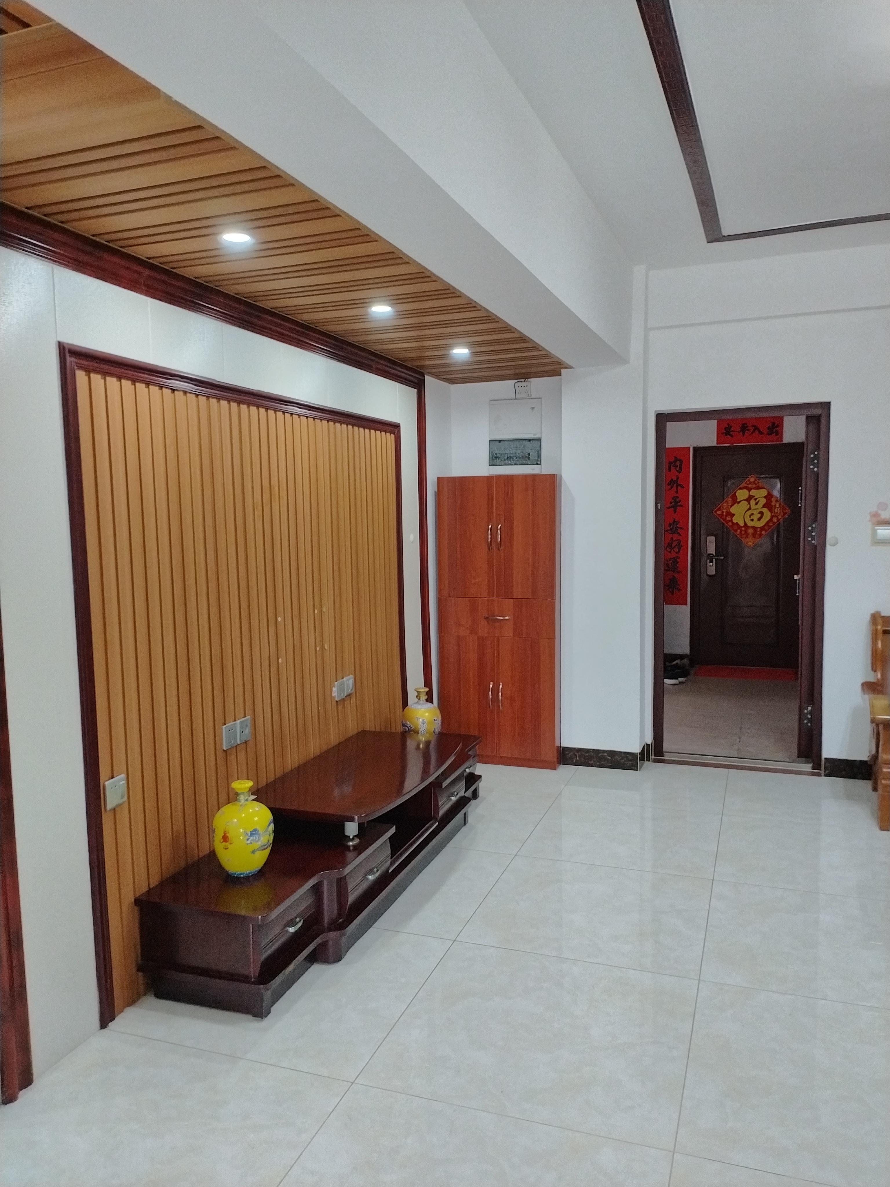 榆海小区  3室2厅1卫    105.0万 榆海小区  3室2厅1卫    105.0万室内图