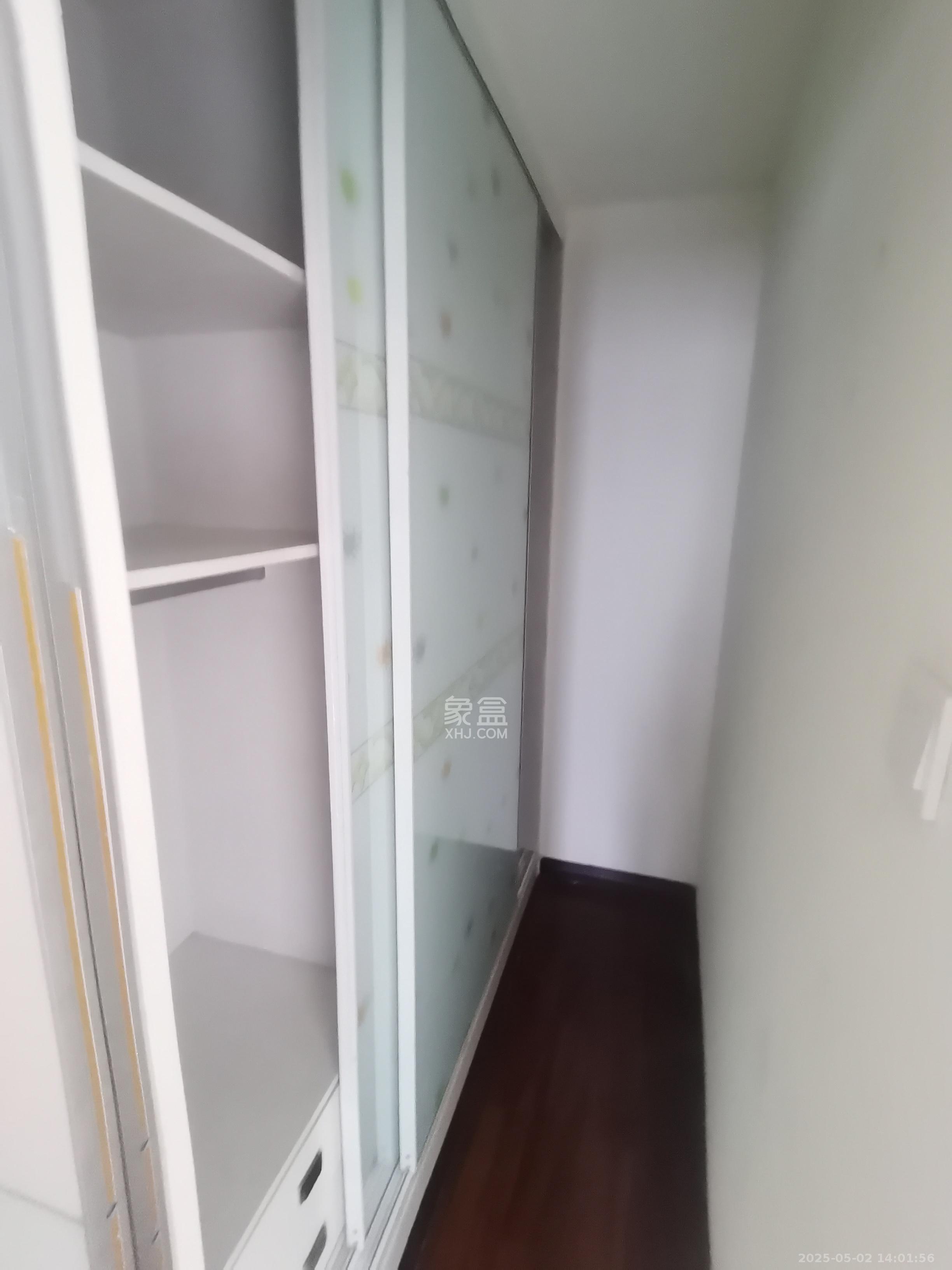 湘域中央  3室2厅1卫   5000.00元/月室内图