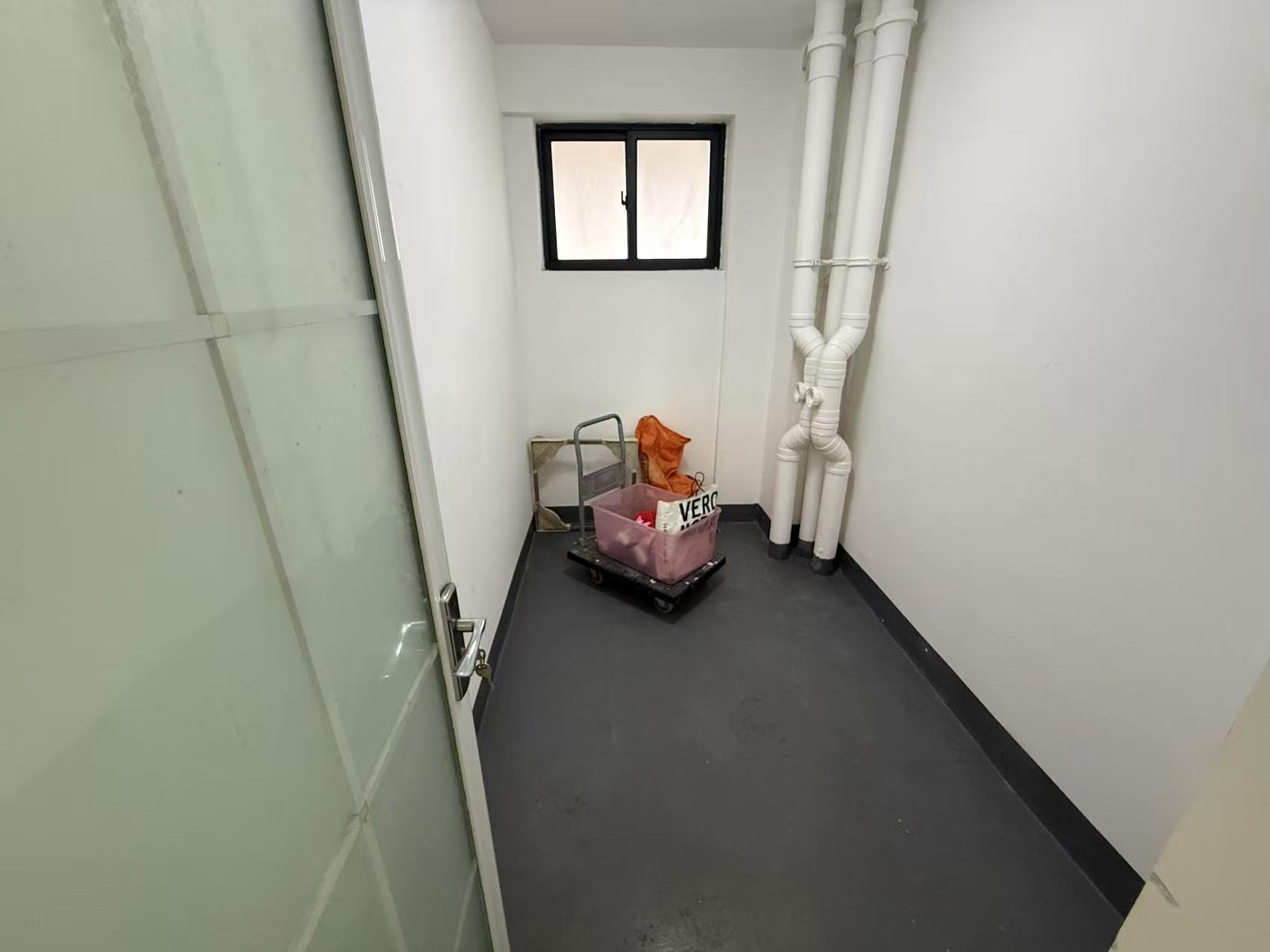 滨海幸福里  3室2厅2卫    300.0万 滨海幸福里  3室2厅2卫    300.0万室内图